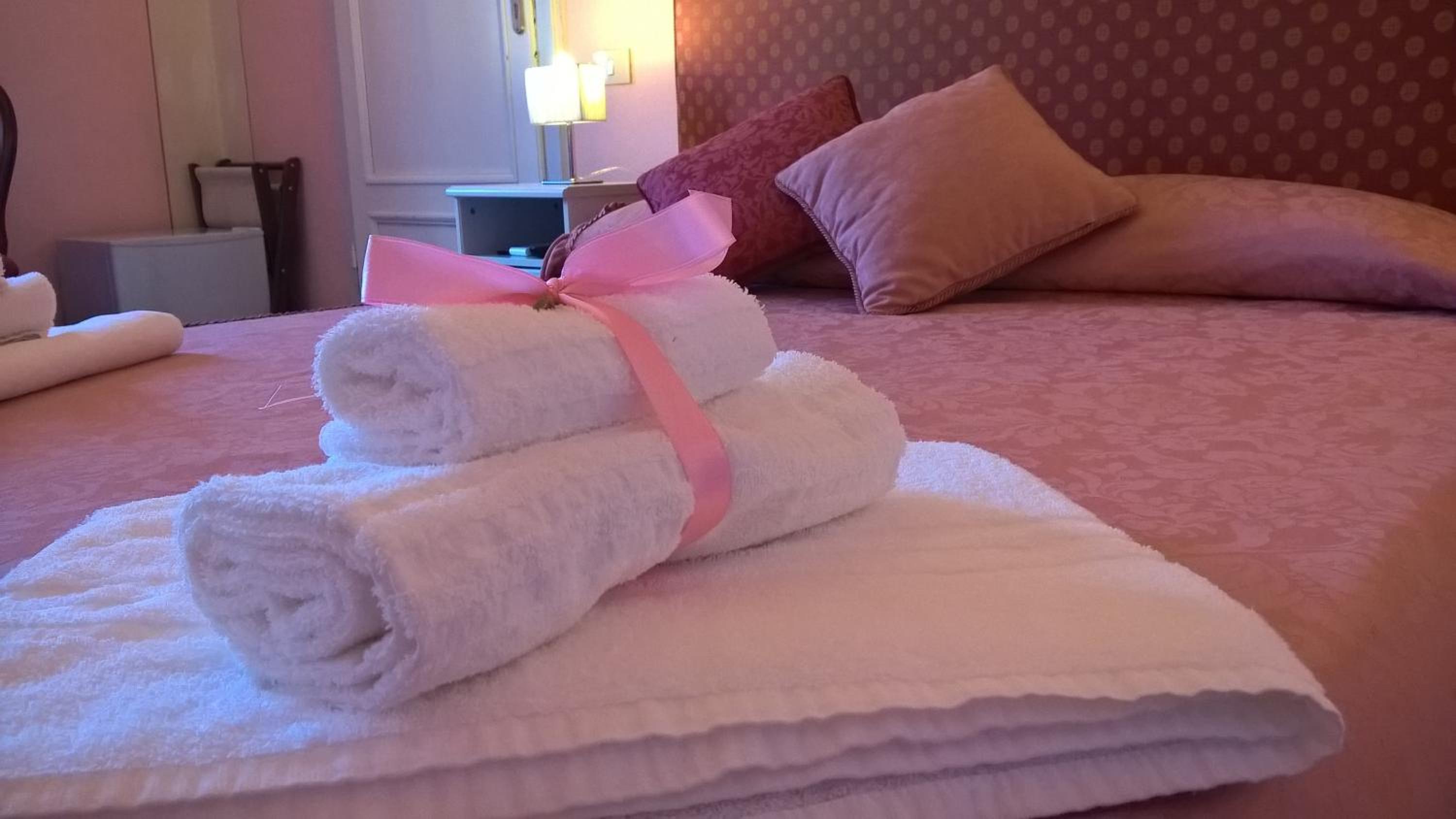 Standard Double Room - Photo 27