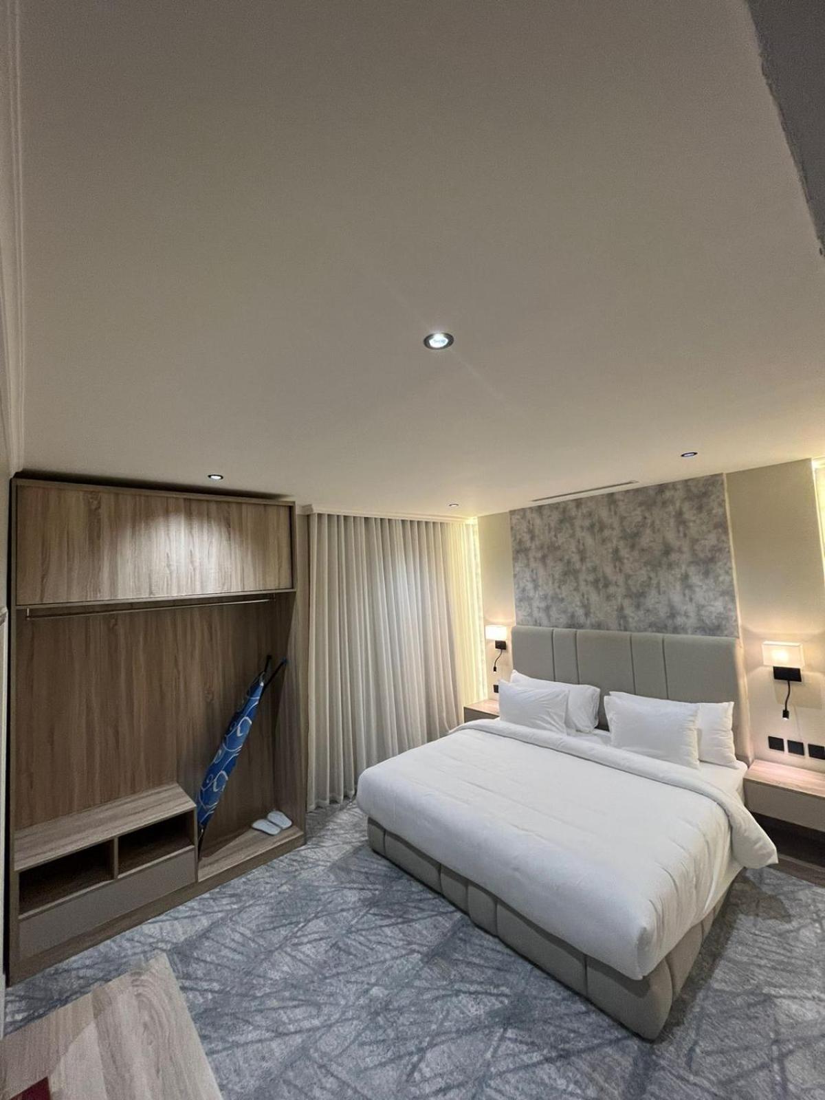 Two-Bedroom Suite photo 2