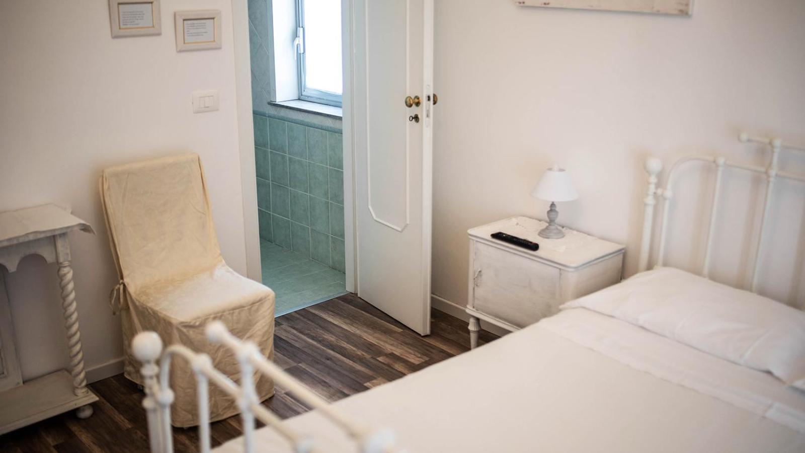 Triple Room - Photo 22