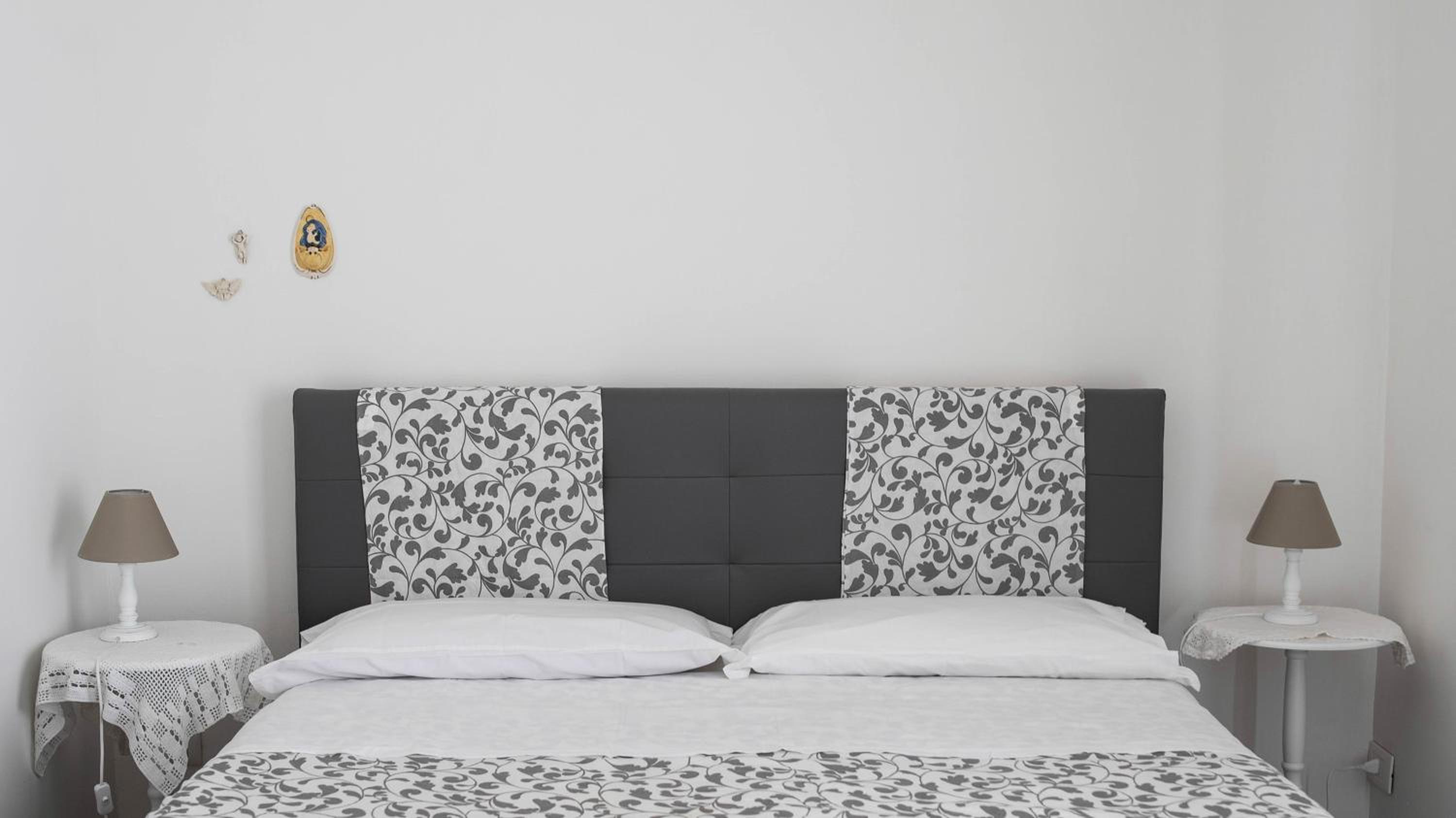 Double Room - Photo 26