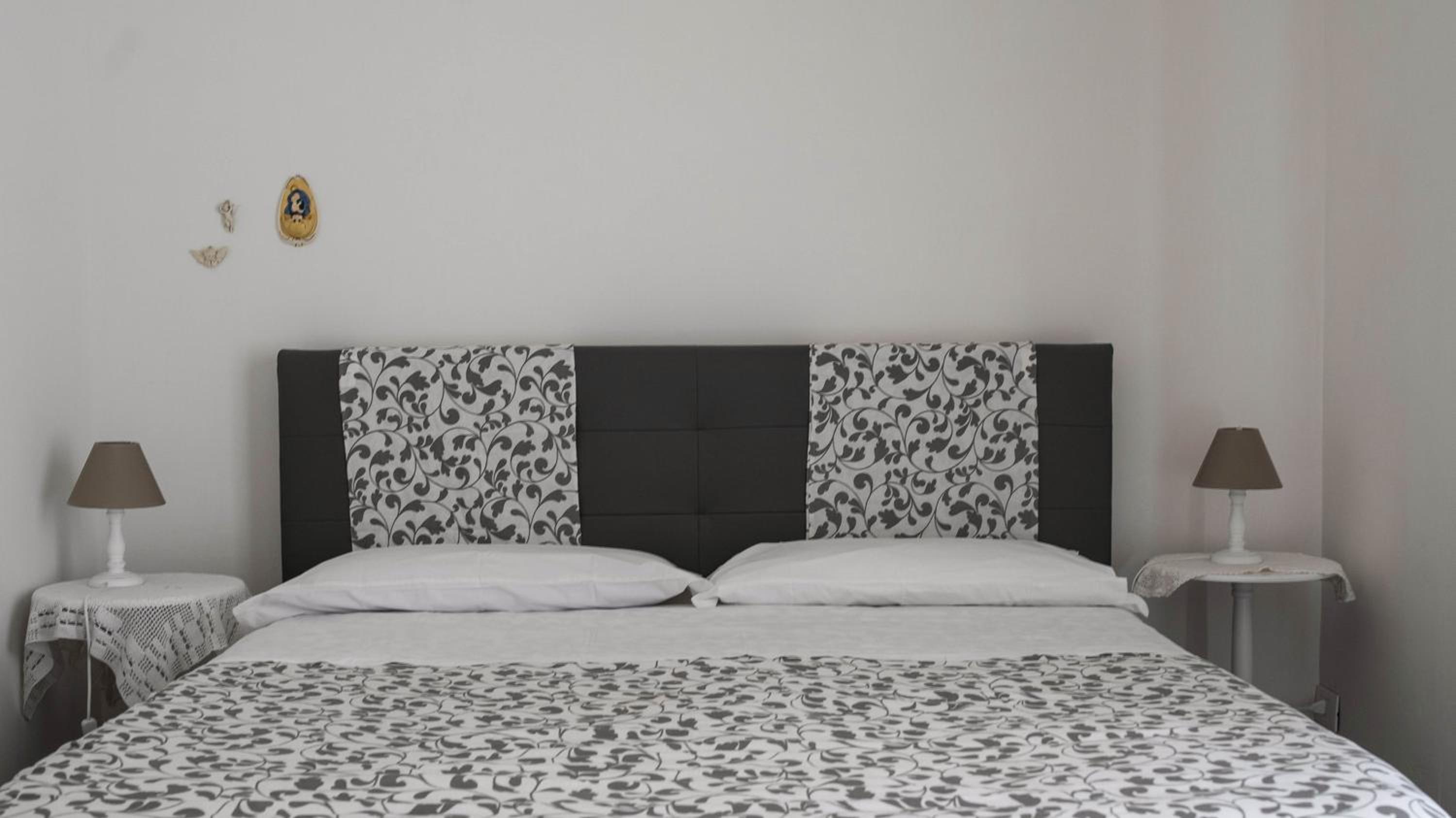 Double Room - Photo 29