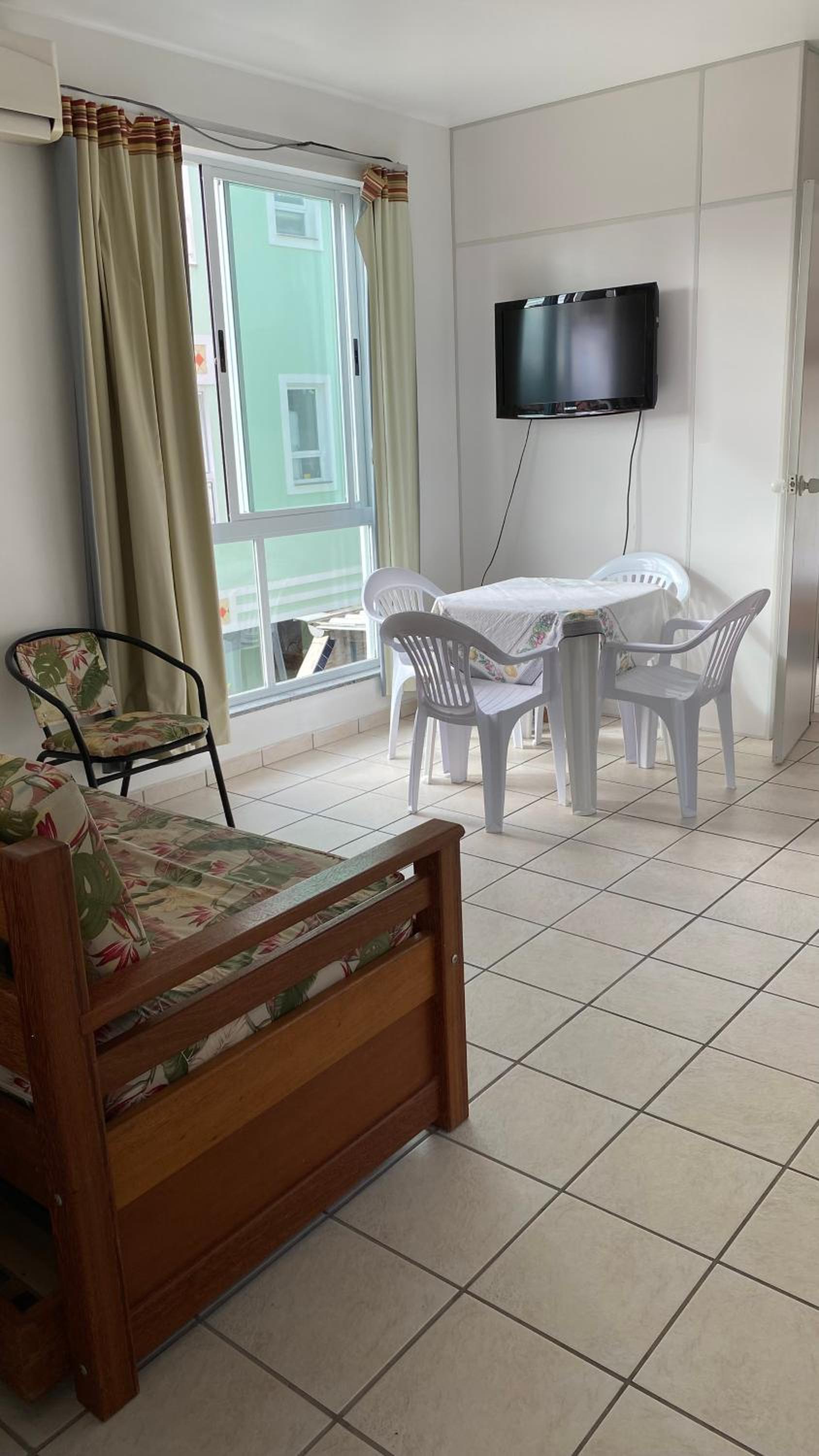 Studio (4 Adults)