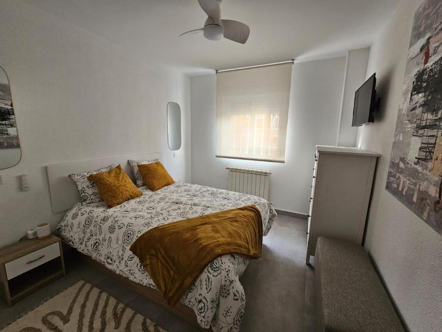 Three-Bedroom Apartment photo 3