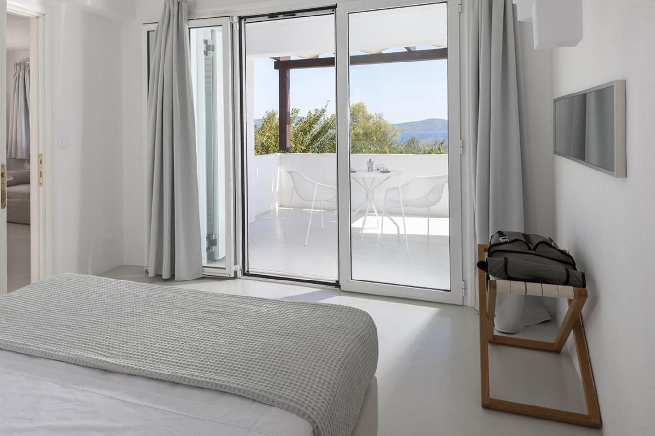 Superior Suite with Sea View photo 3