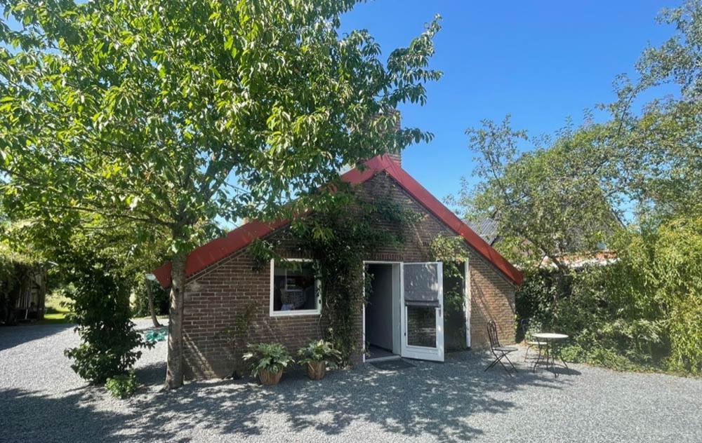 One-Bedroom House photo 2