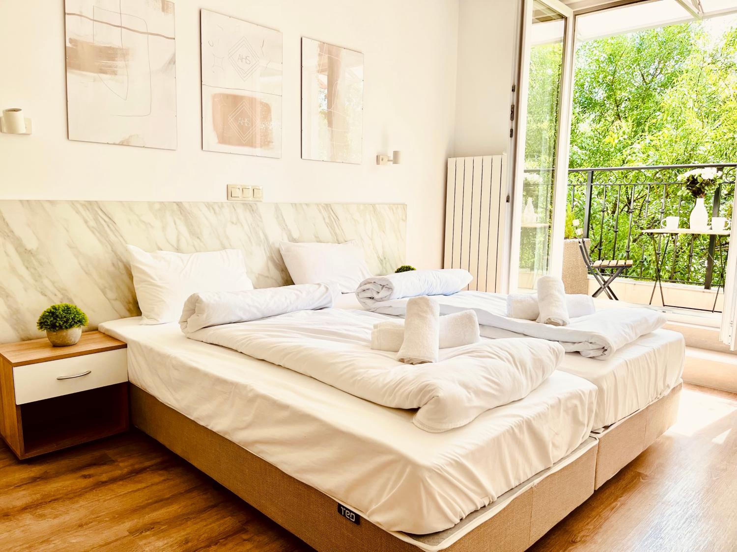 Triple Room with Terrace photo 1