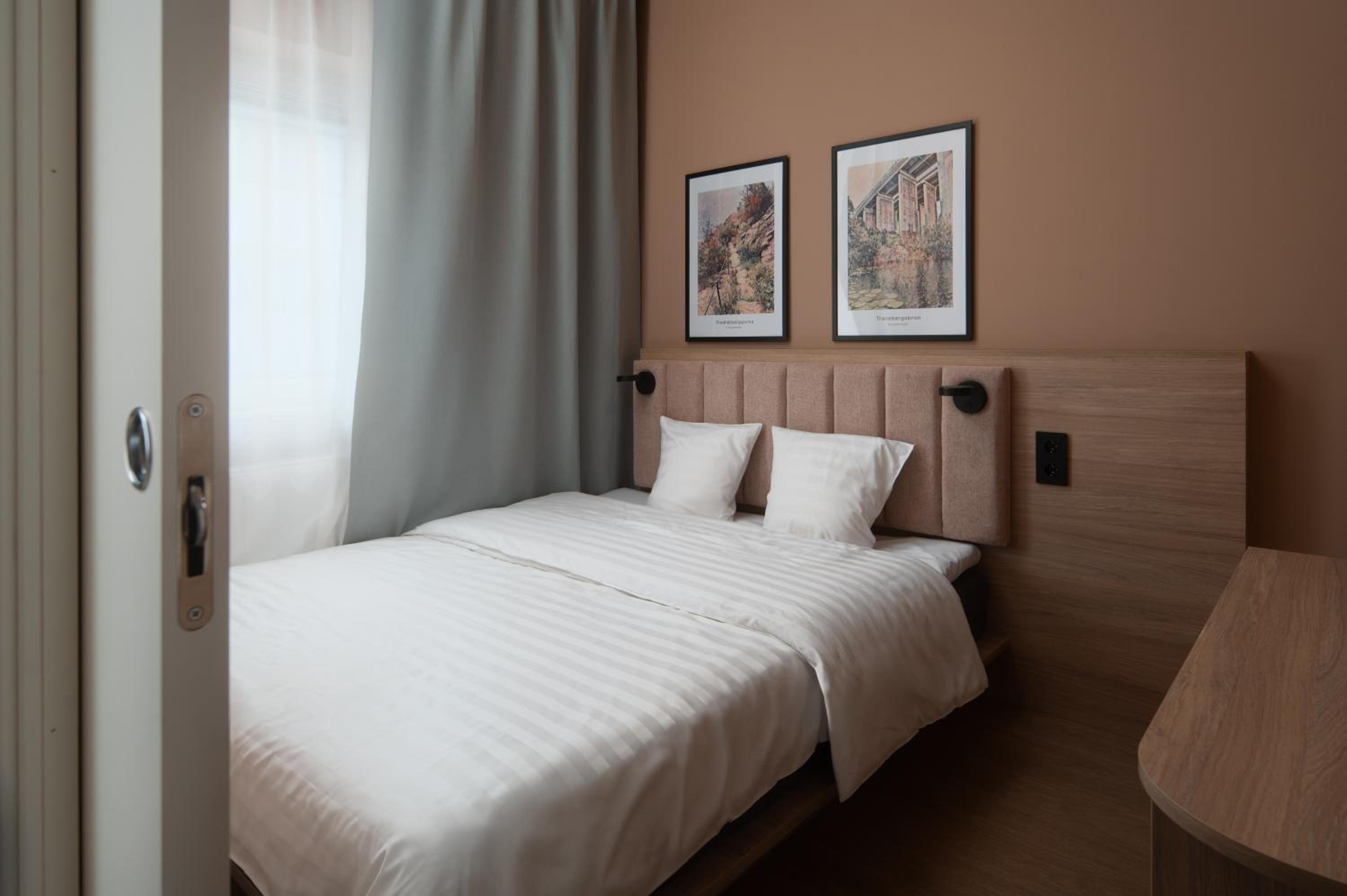 Two-Bedroom Apartment - Photo 8
