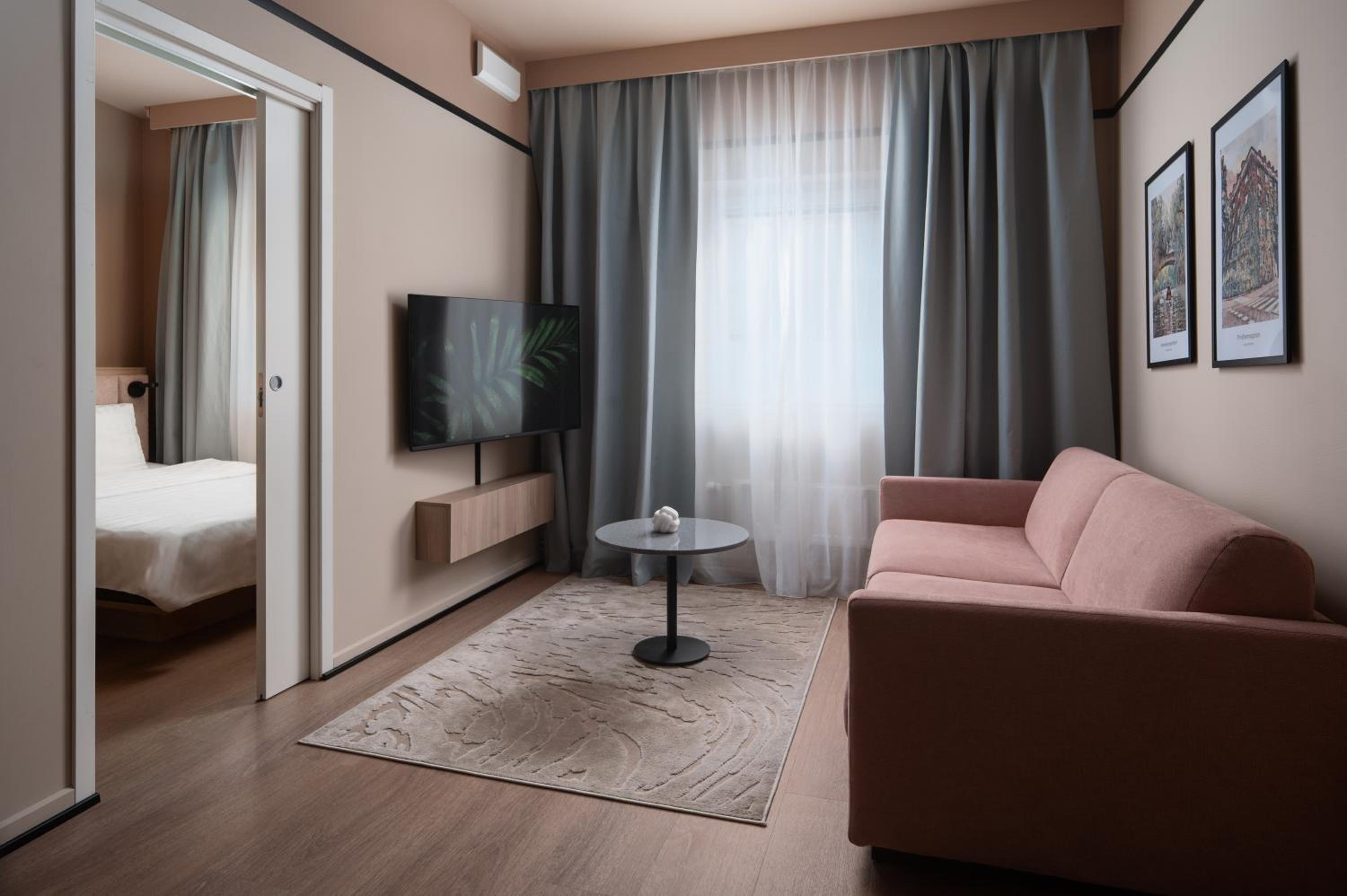 One-Bedroom Apartment - Photo 21