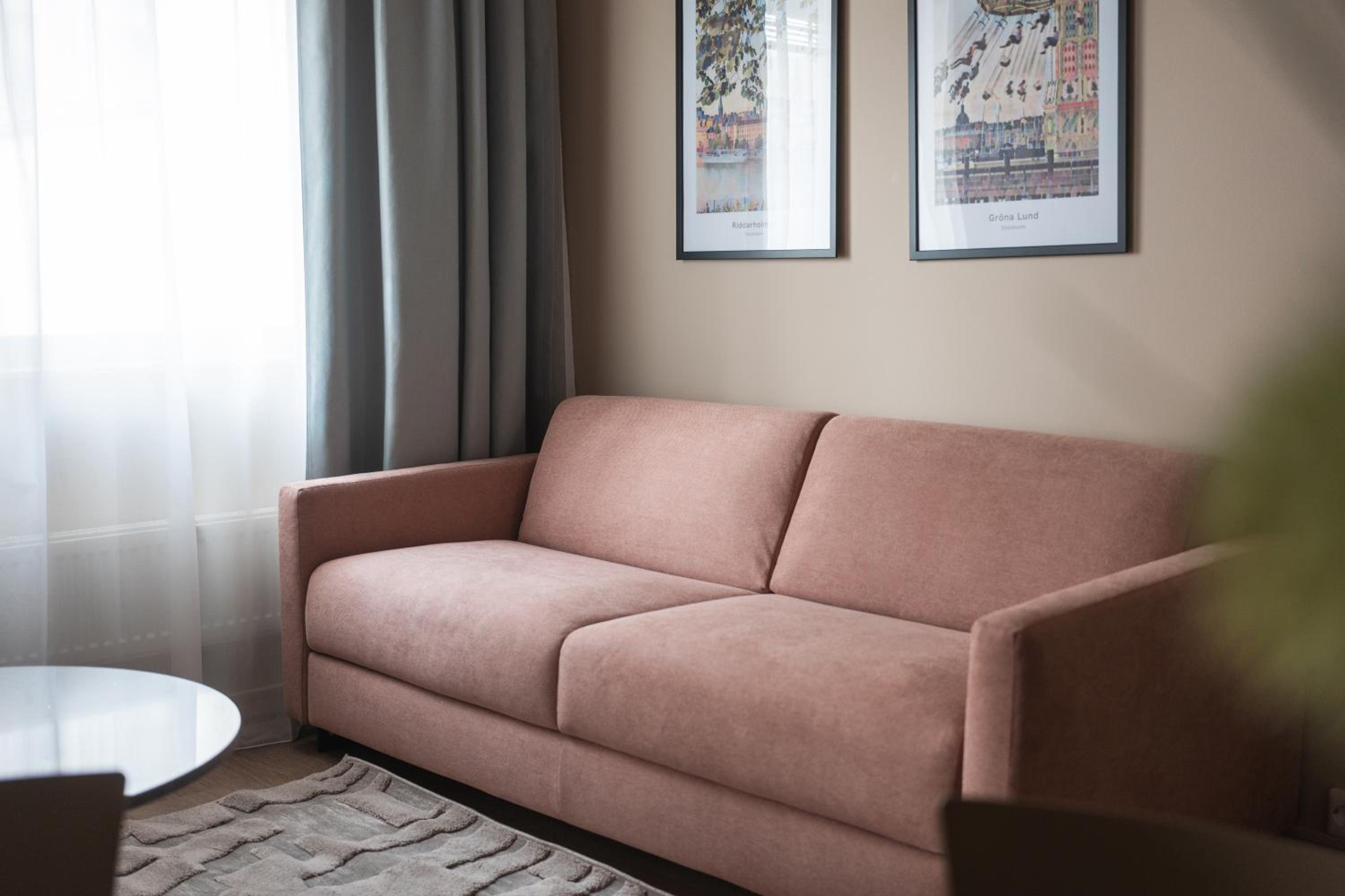 Two-Bedroom Apartment - Photo 32