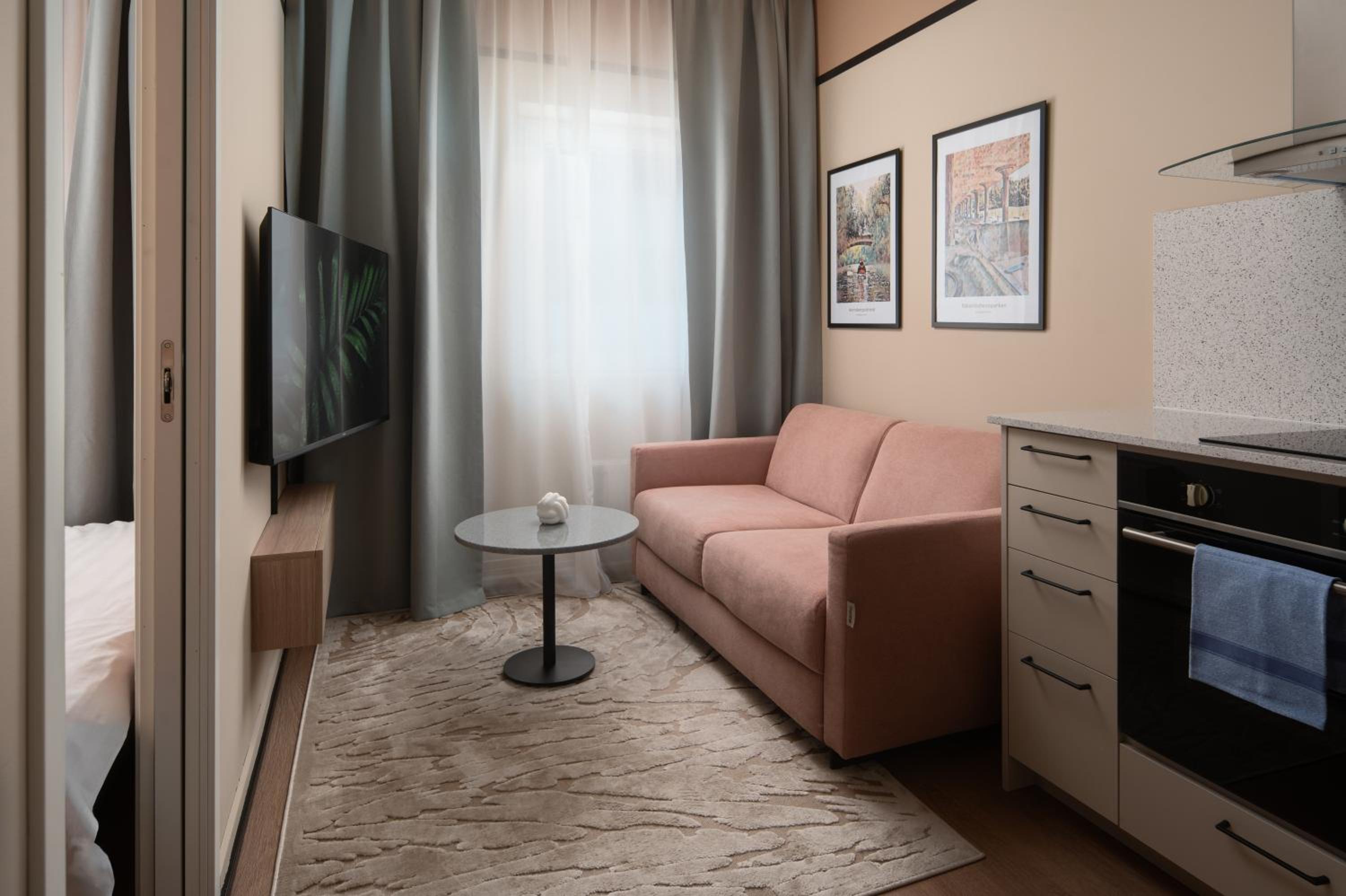 One-Bedroom Apartment - Photo 17