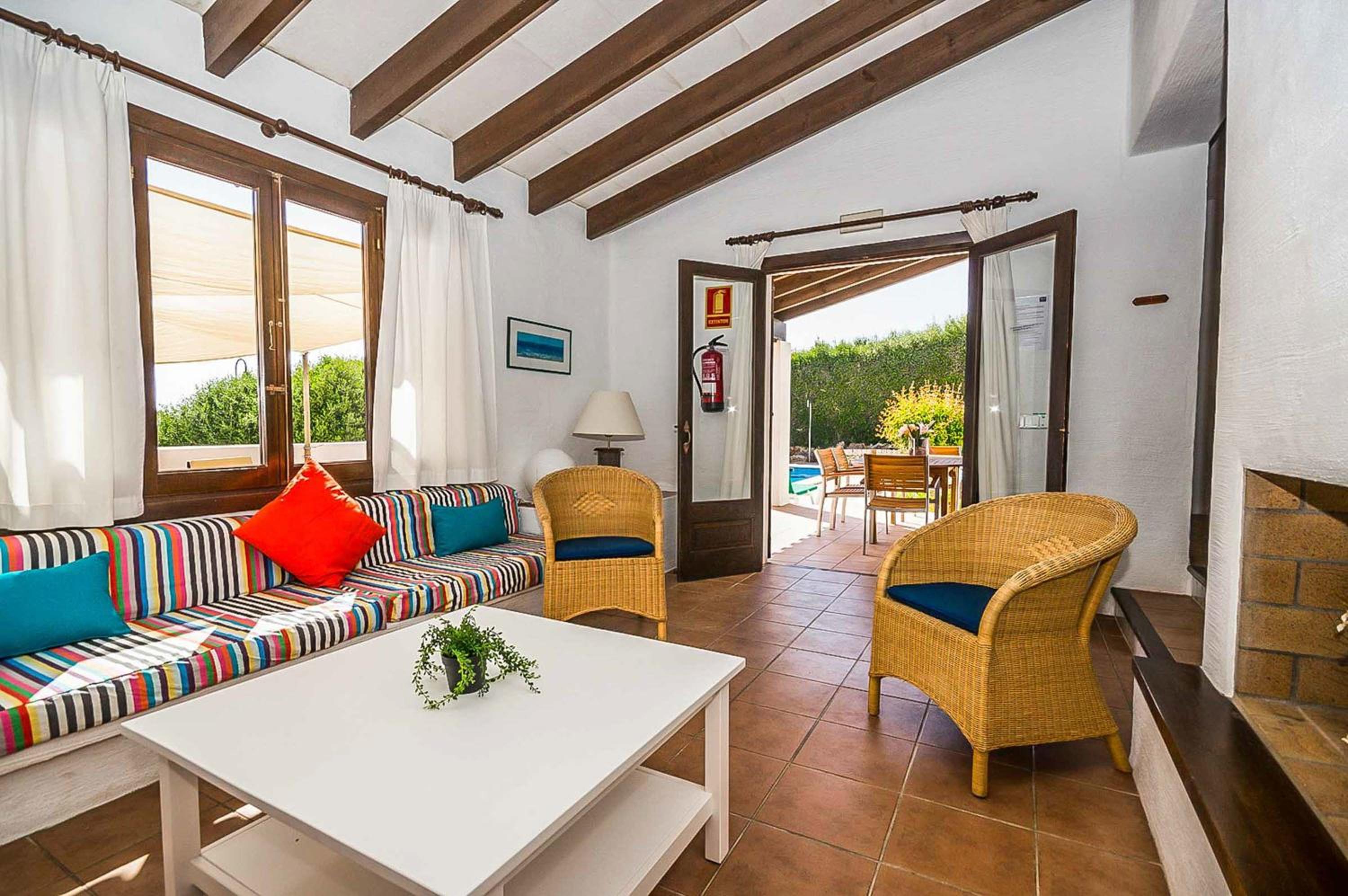 Six-Bedroom Villa  photo 3