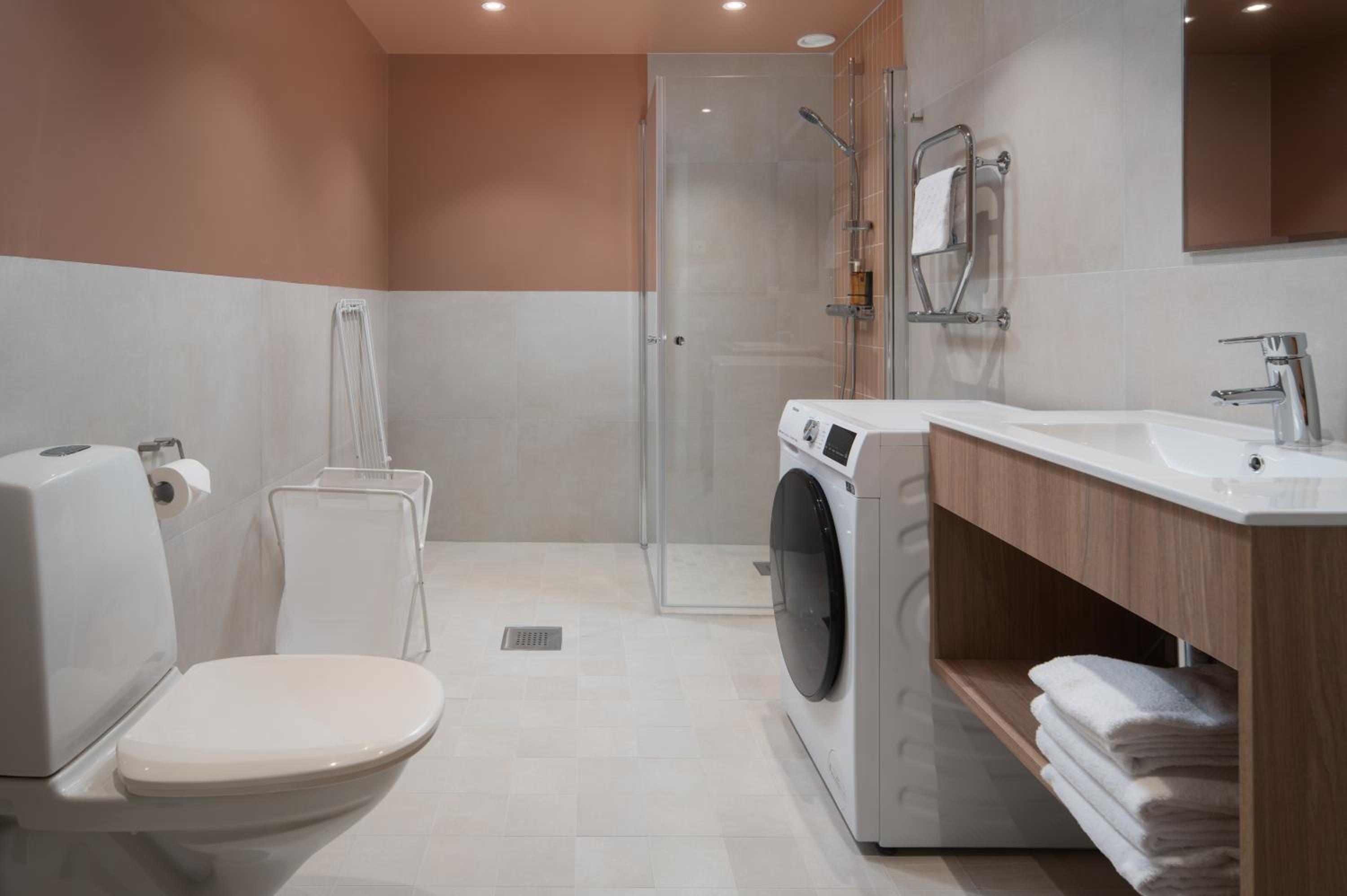 Two-Bedroom Apartment - Photo 14