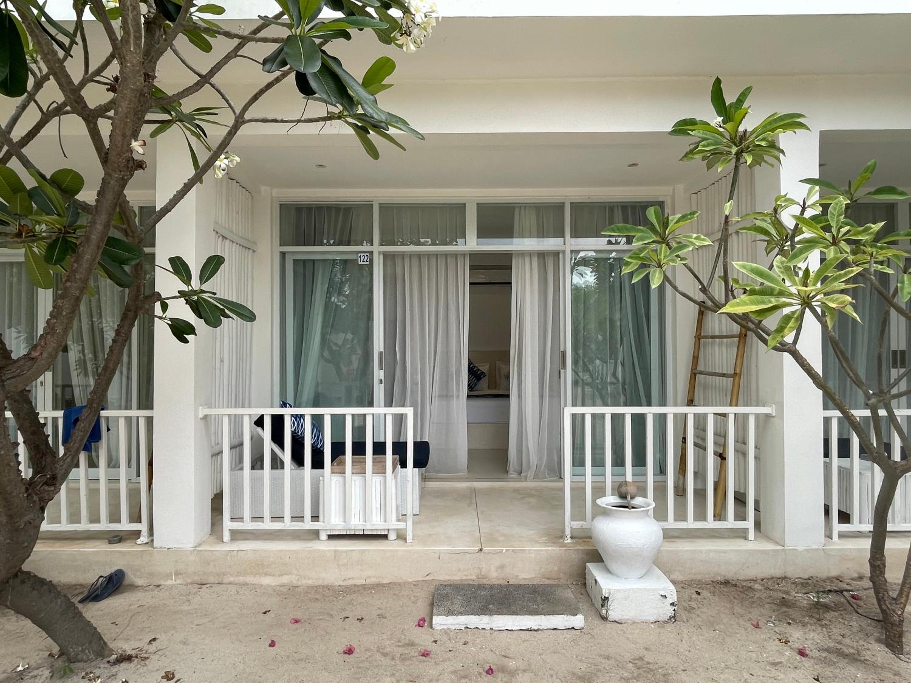 Standard Double Room with Balcony - Photo 7