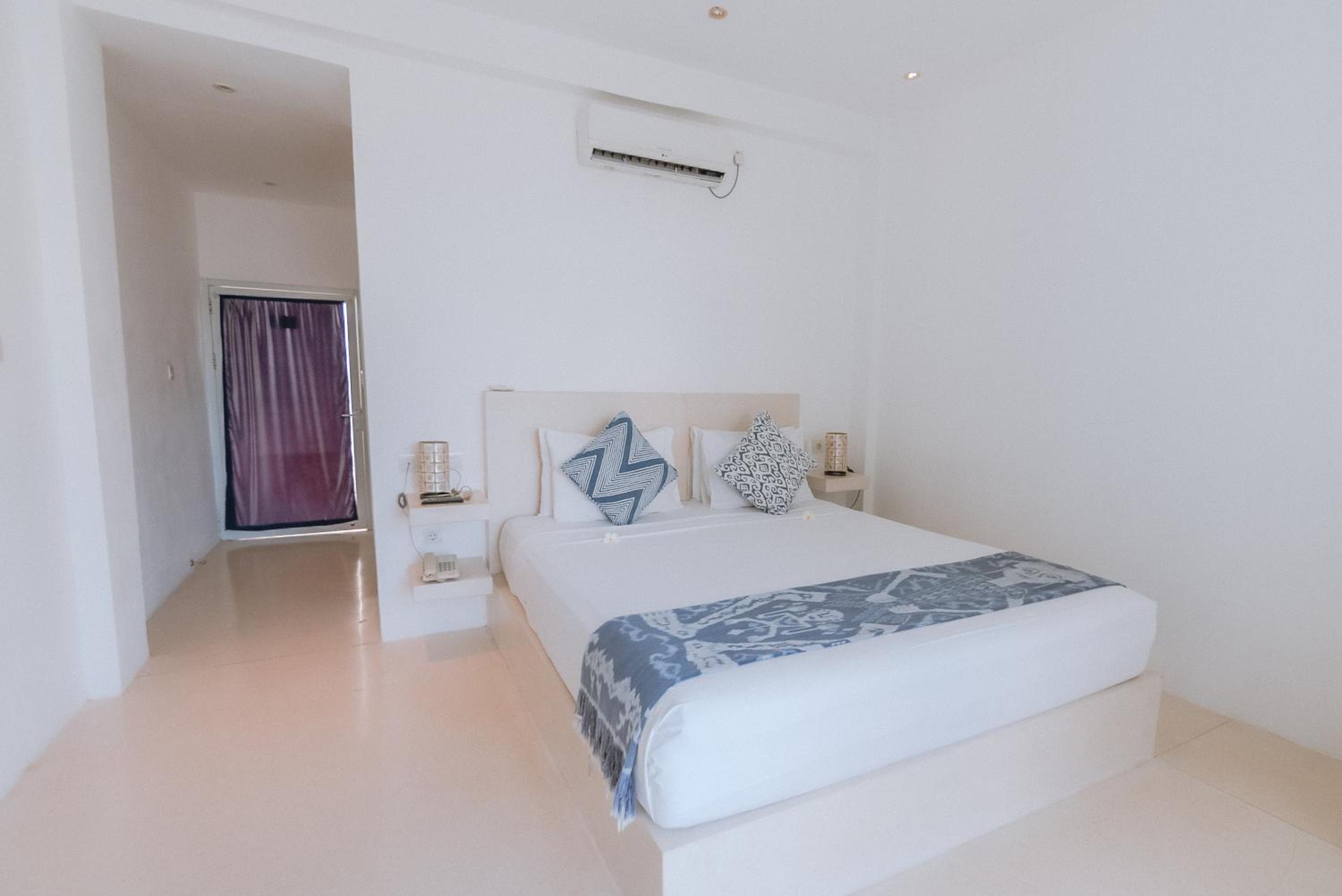 Standard Double Room with Balcony - Photo 5