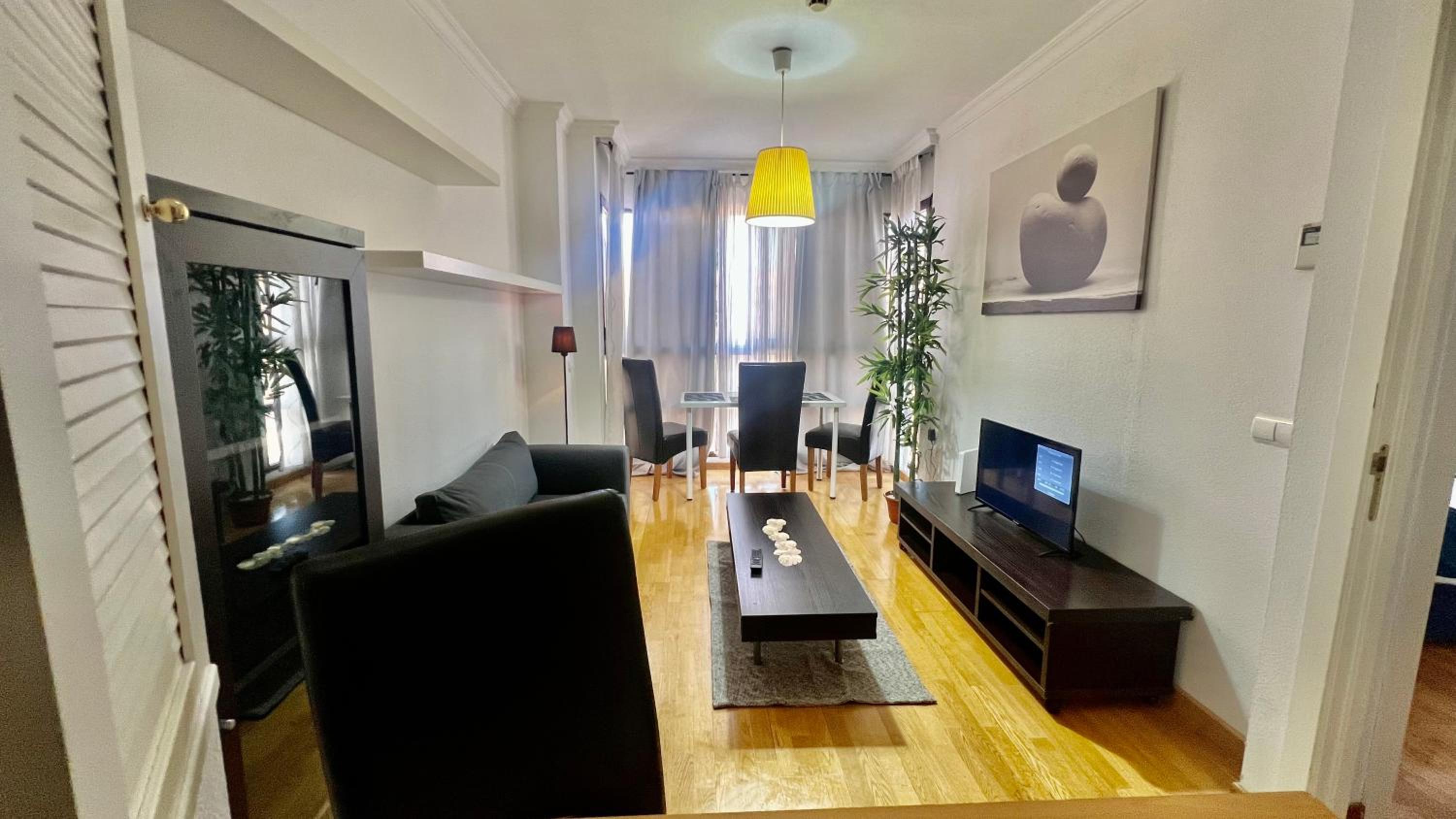 One-Bedroom Apartment - Photo 49