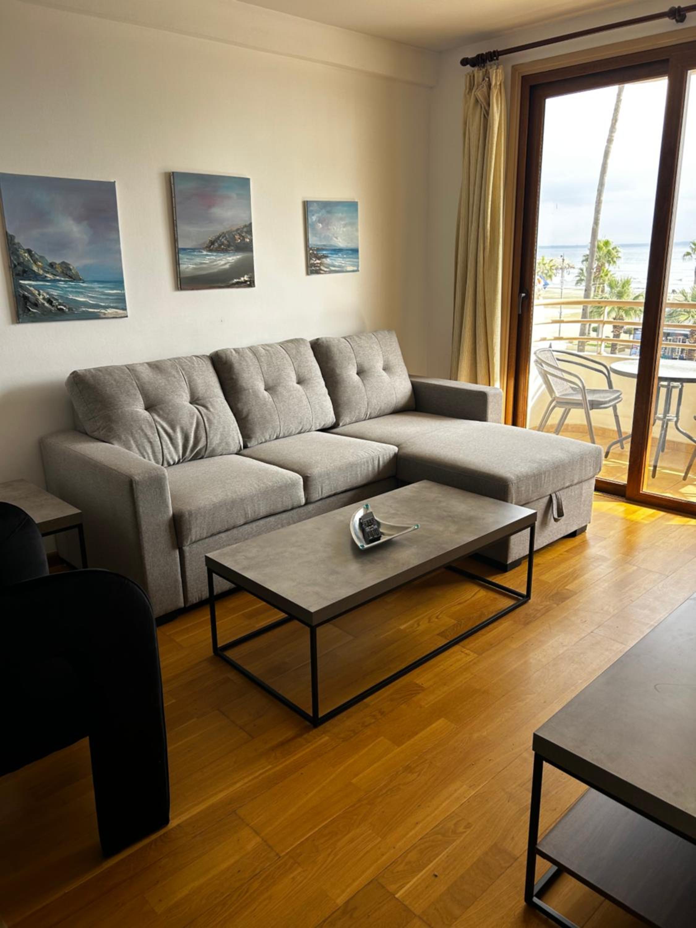 Two-Bedroom Apartment with Sea View - Photo 46