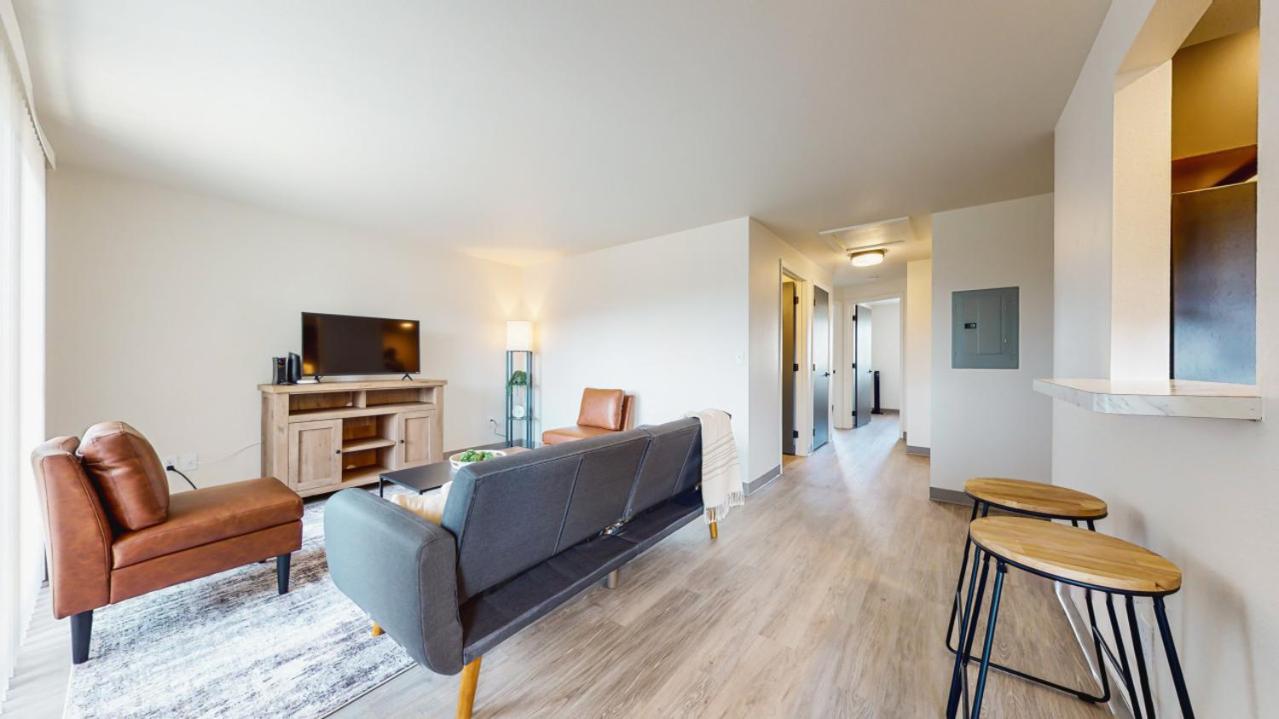 Apartment photo 3