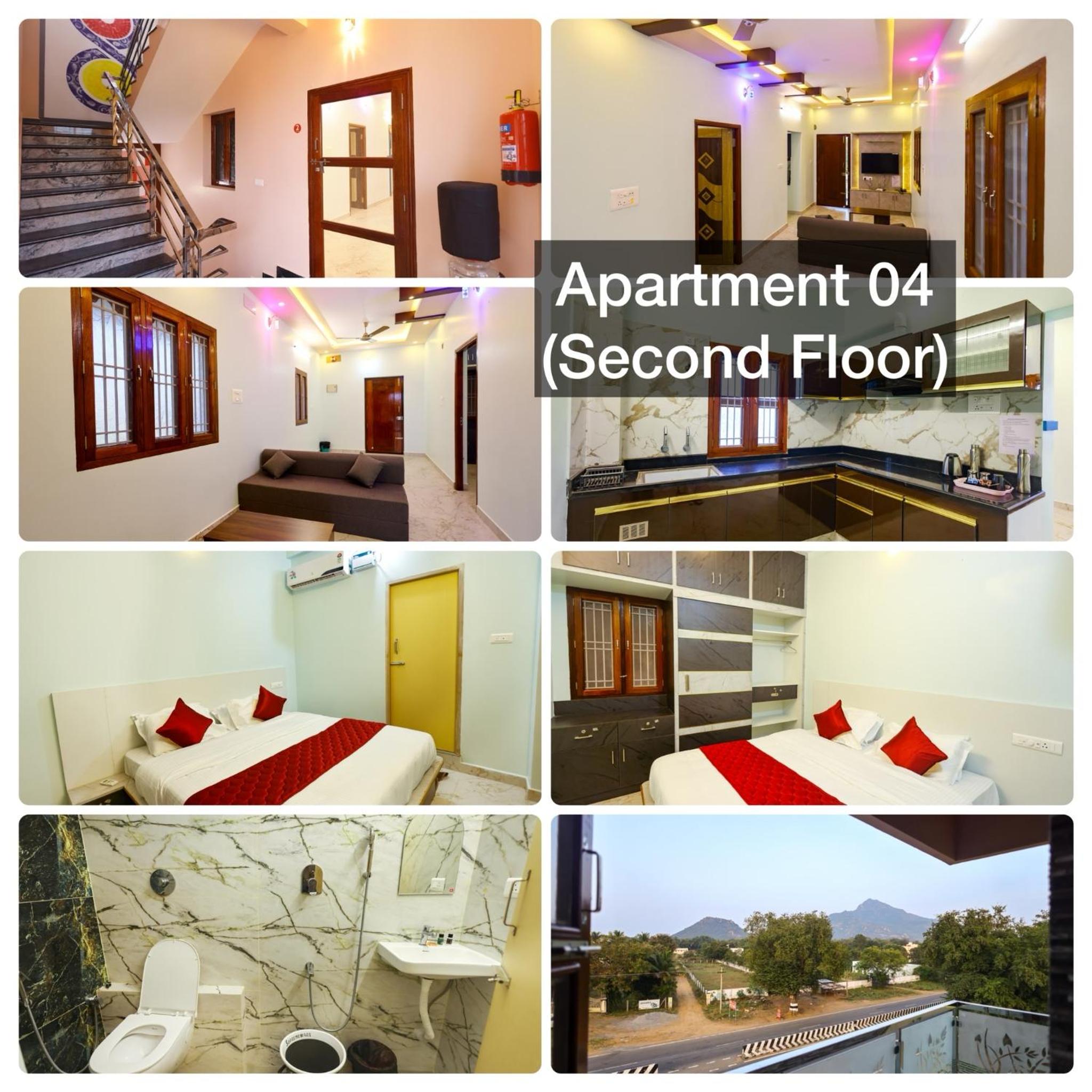 Apartment with Balcony photo 1