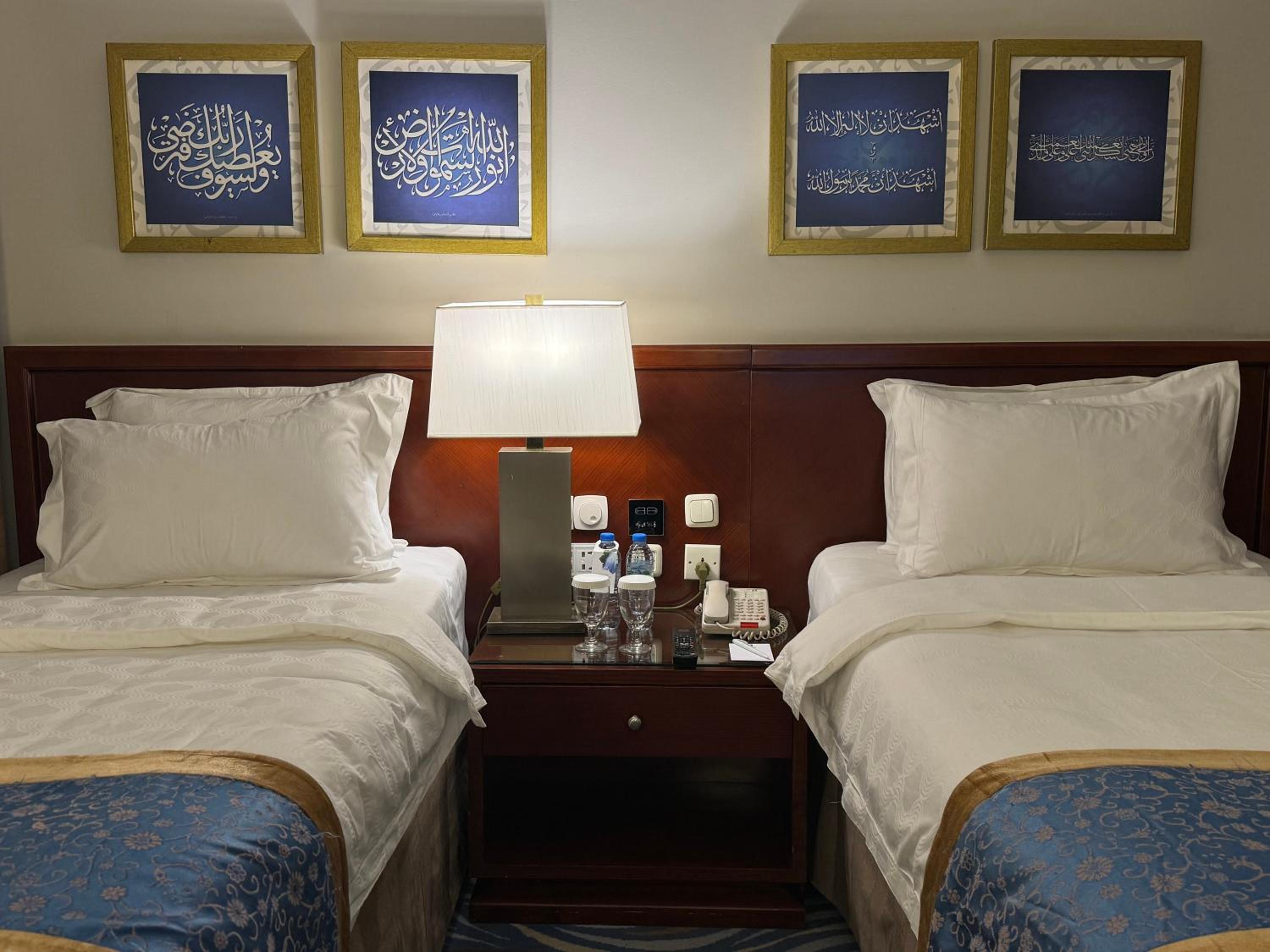 Standard Double or Twin Room - Photo 4