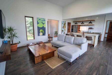 Villa photo 1