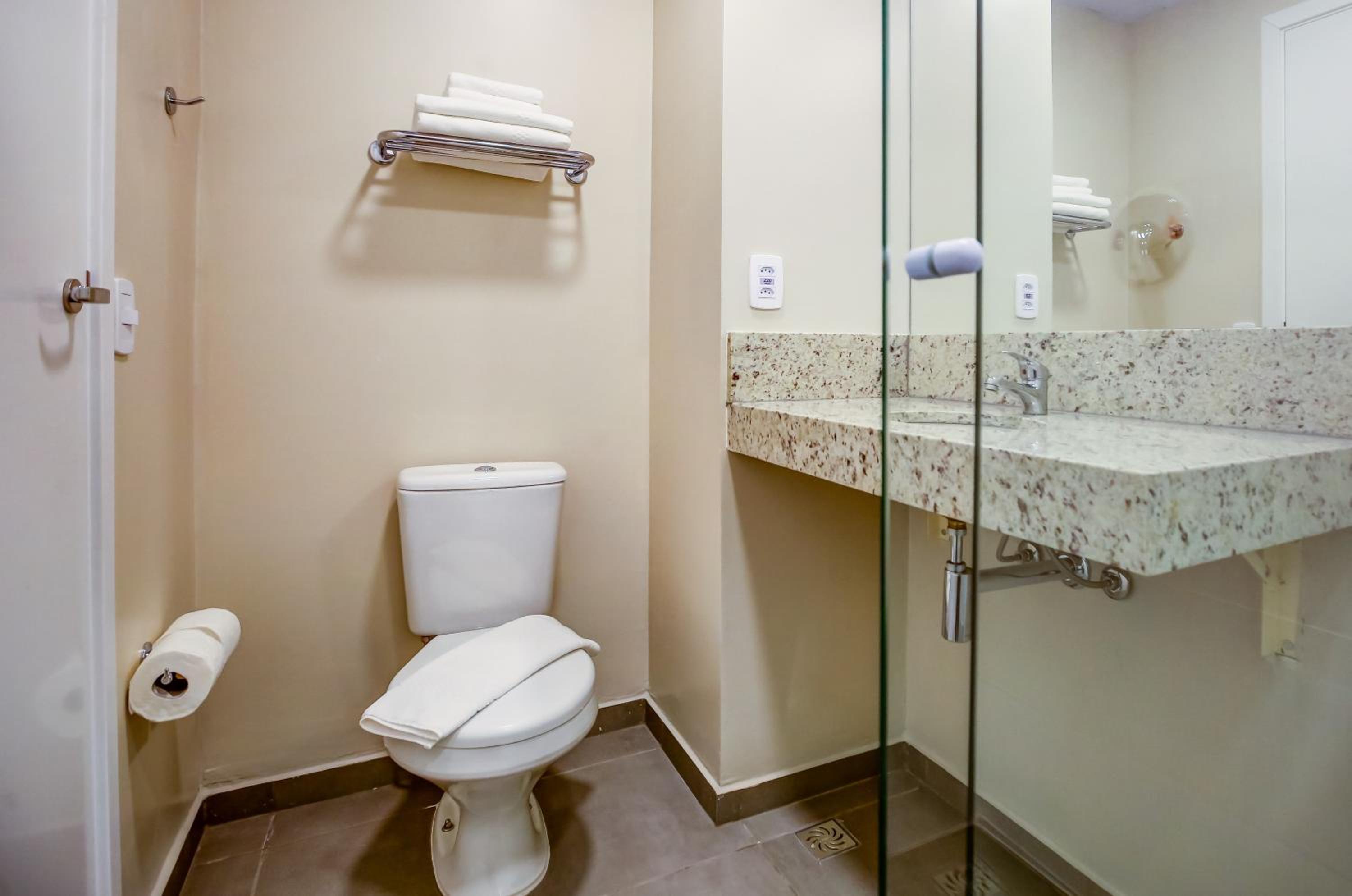 Superior Twin Room - Photo 7