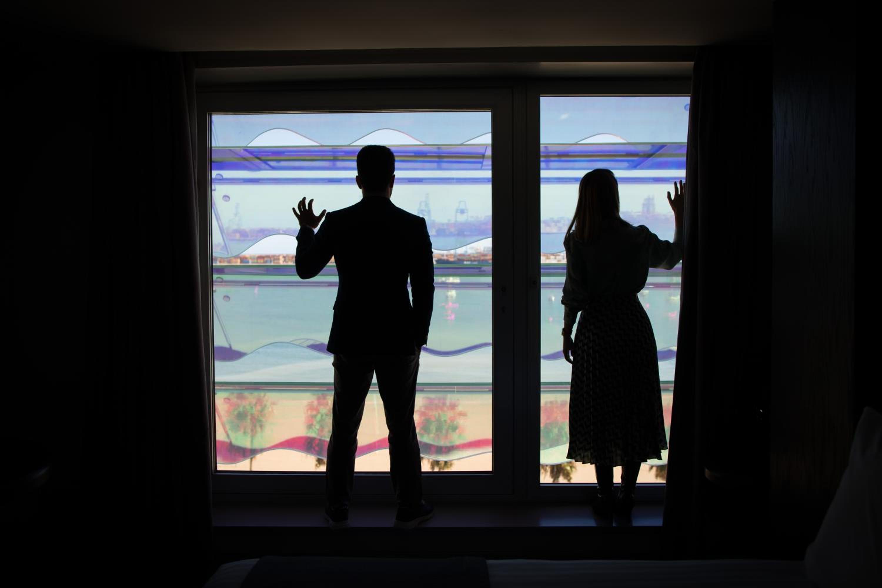 Standard Double or Twin Room with Sea View thumbnail 6
