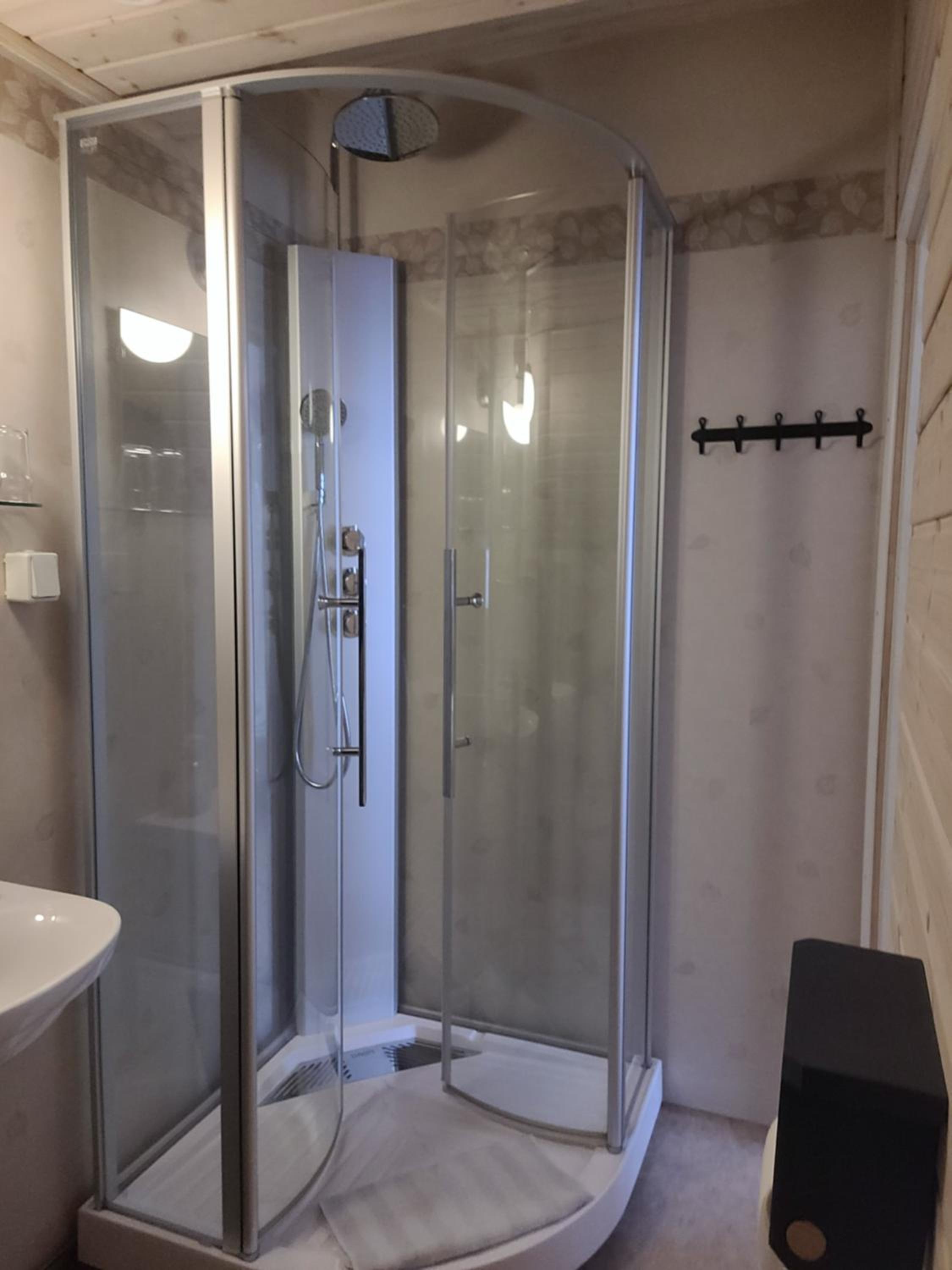 Double Room with Private Bathroom photo 2
