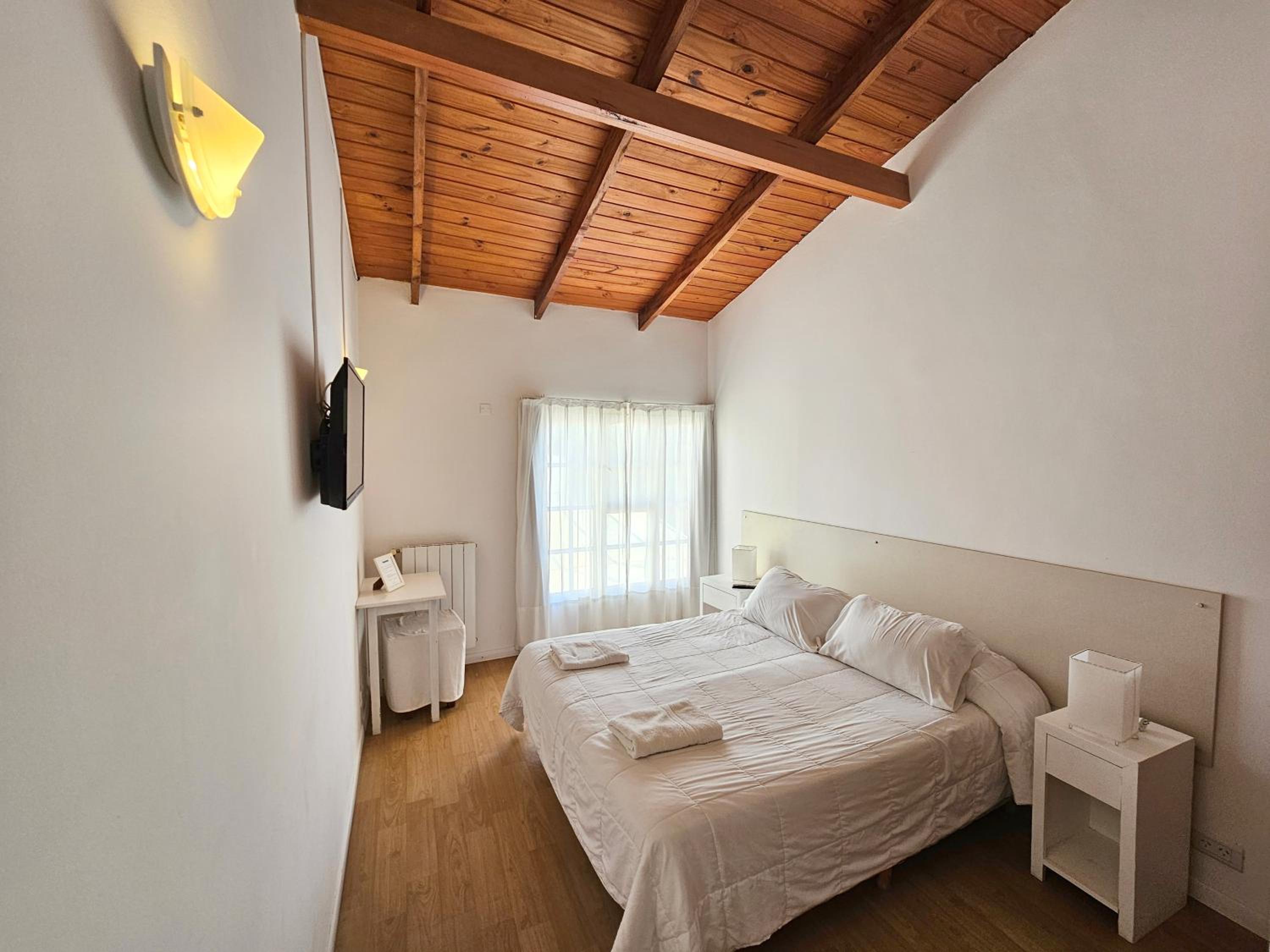 Standard Double or Twin Room photo 2