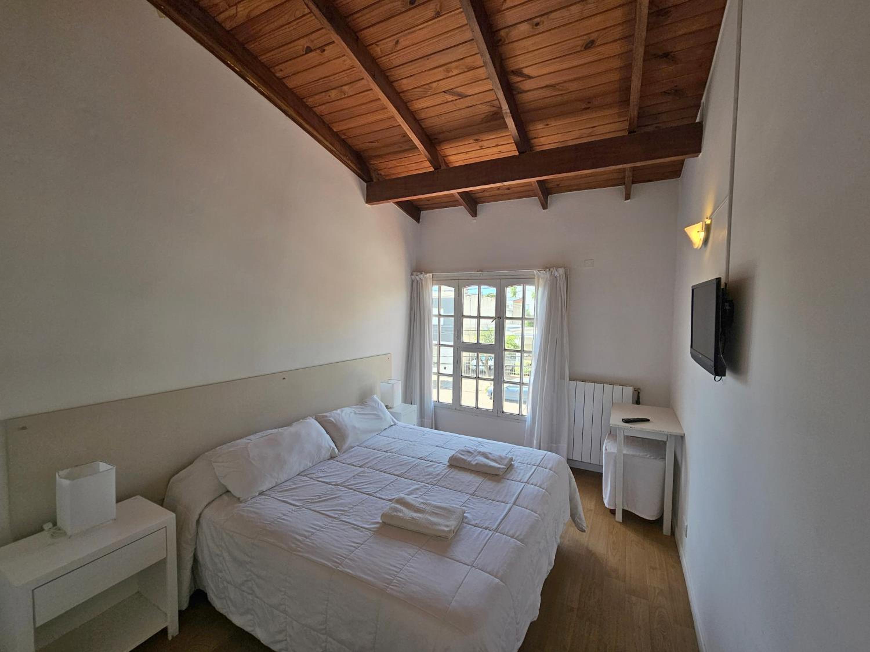 Standard Double or Twin Room photo 3