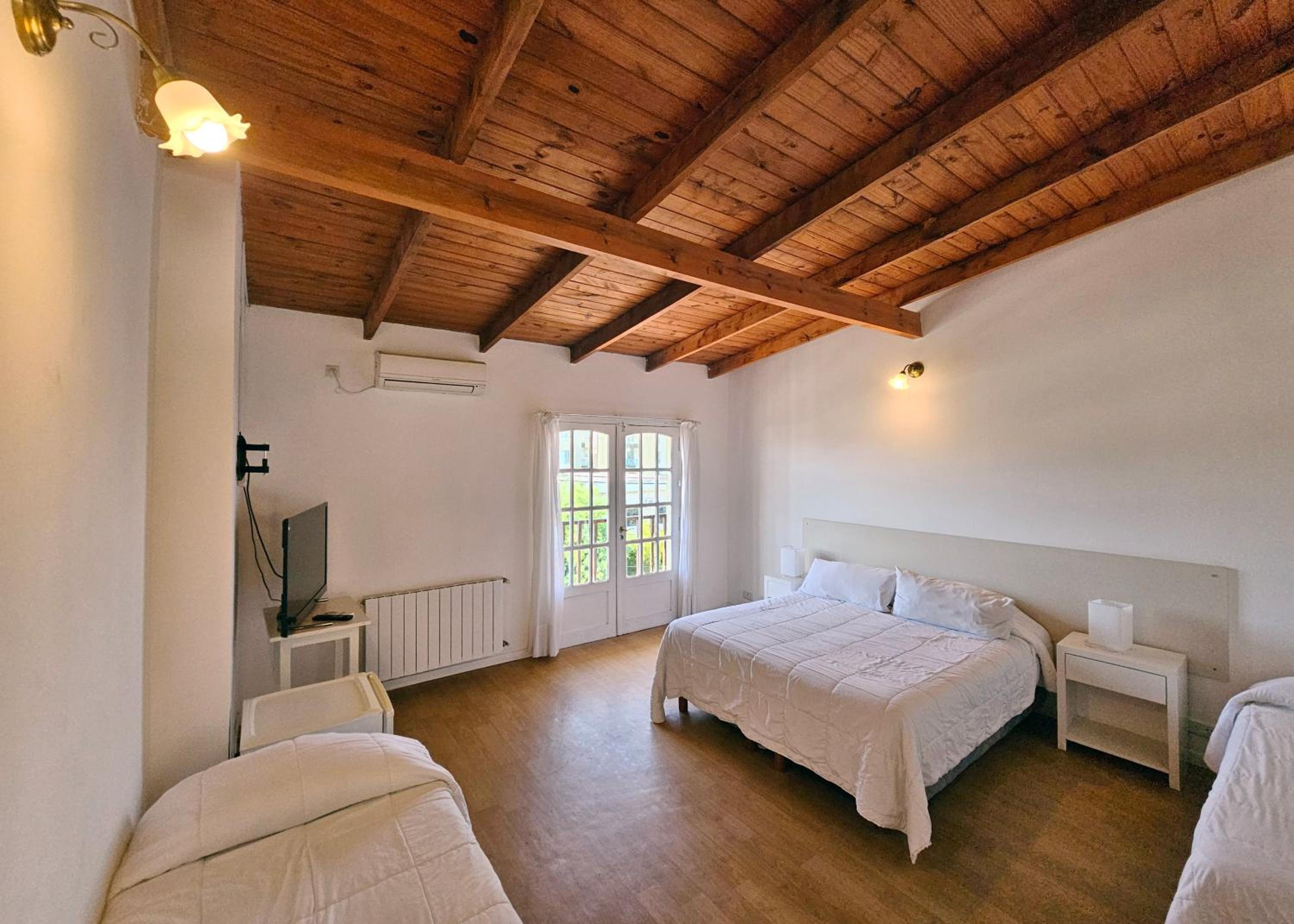 Quadruple Room with Balcony photo 1