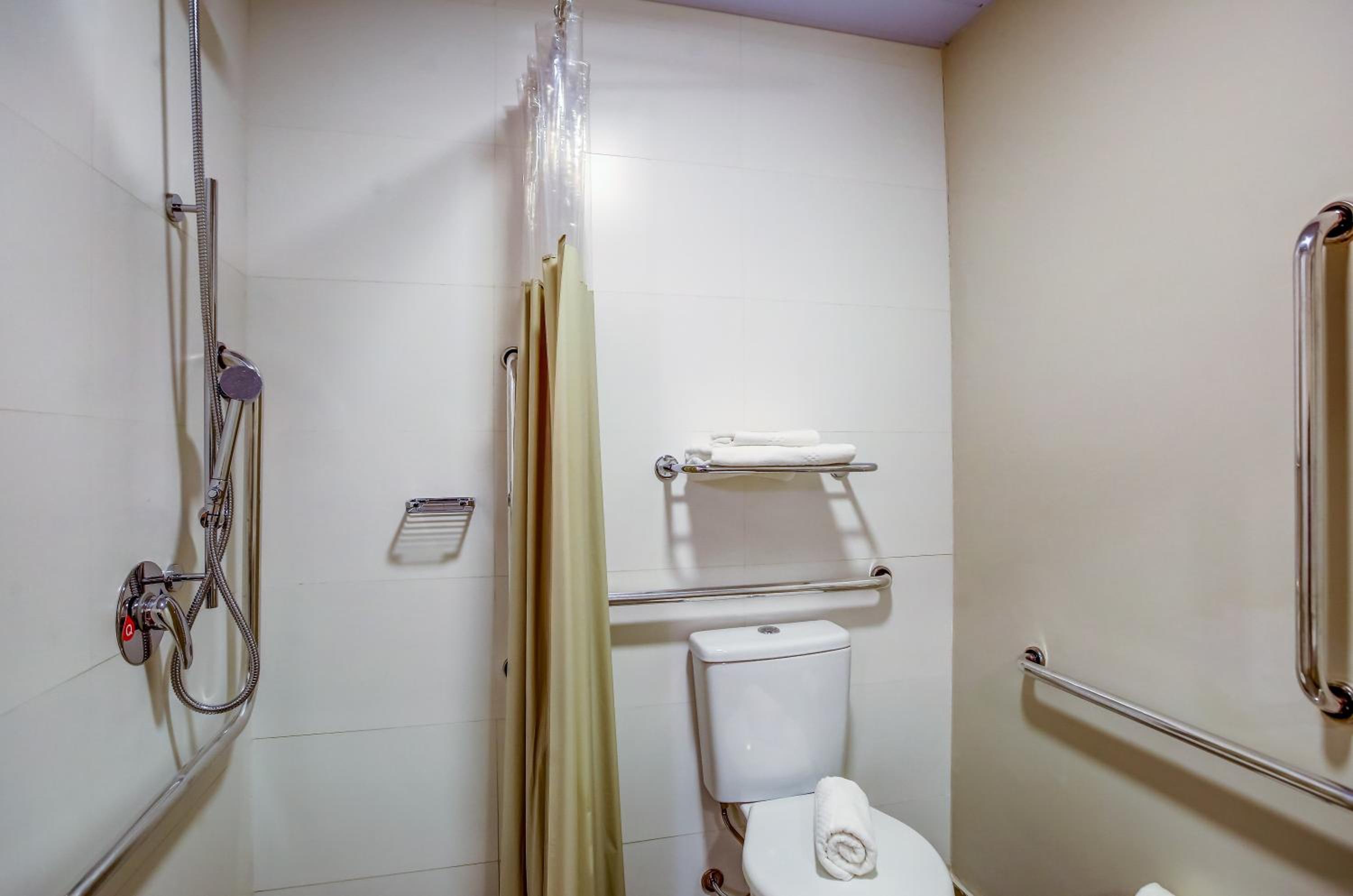 Double Room - Disability Access - Photo 4