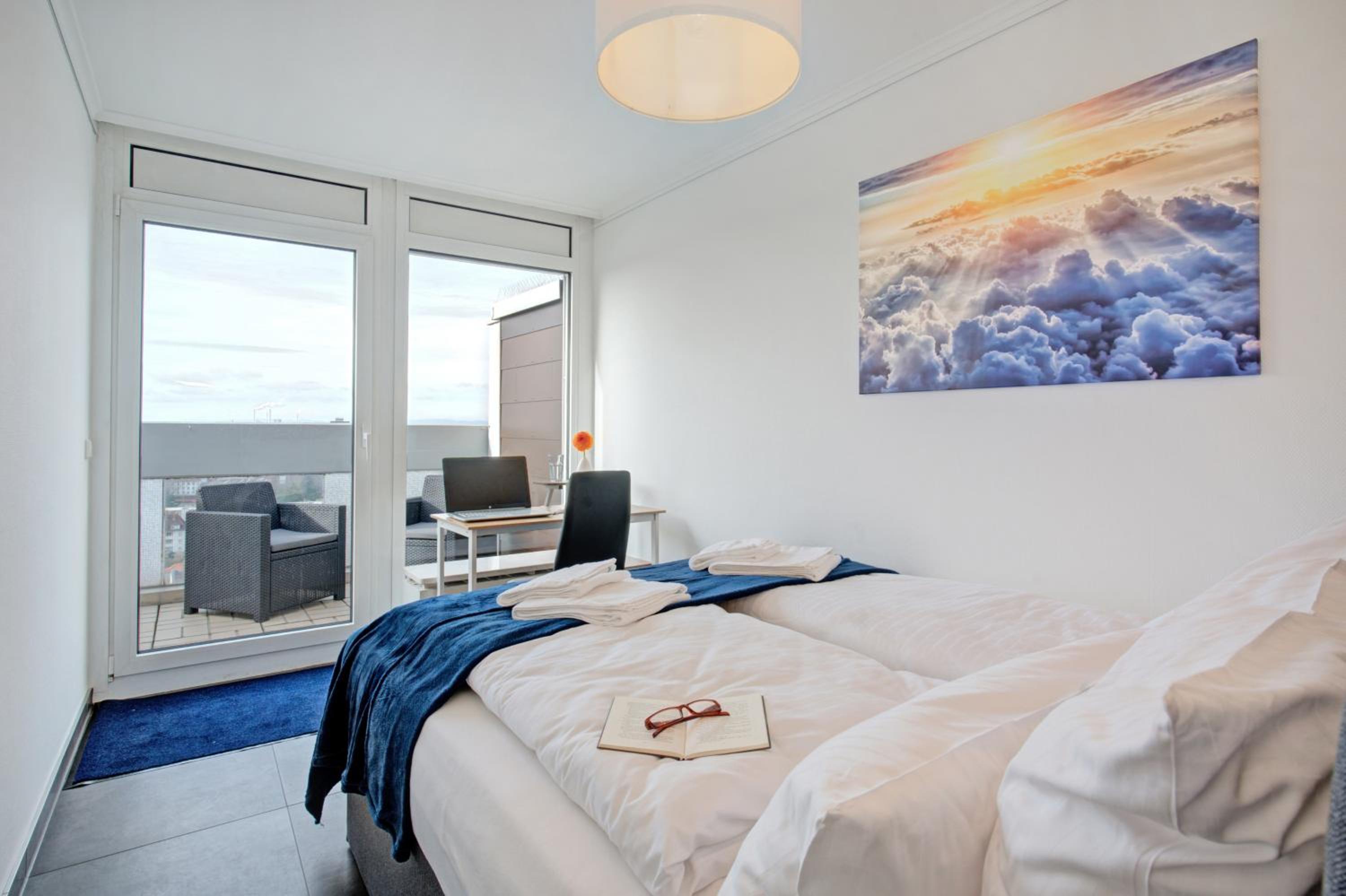 Three-Bedroom Apartment photo 1