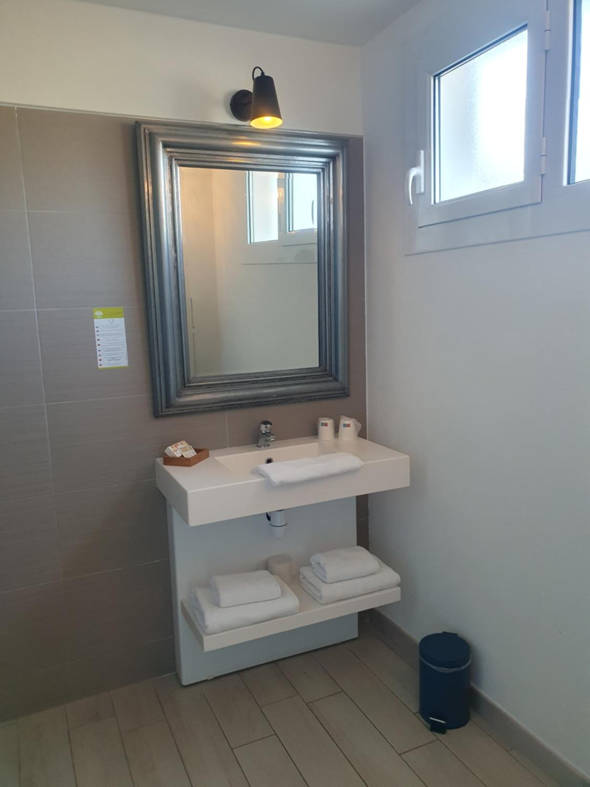 Superior Double Room - Photo 6