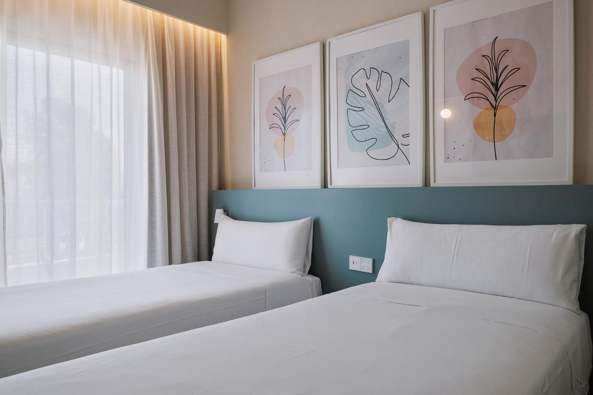 Two Bedroom Suite with Private Pool - Photo 9