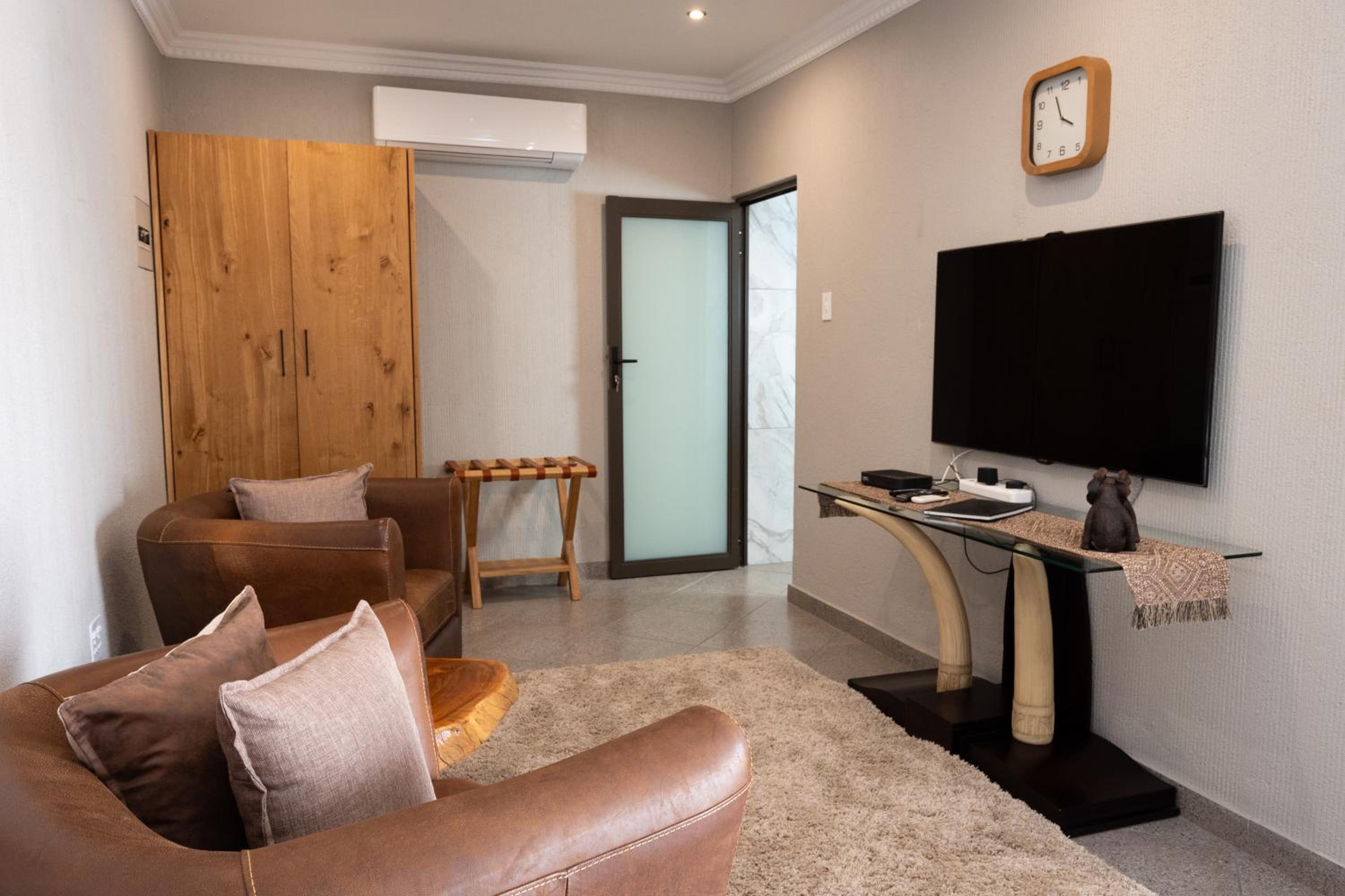 Two-Bedroom Apartment - Photo 209