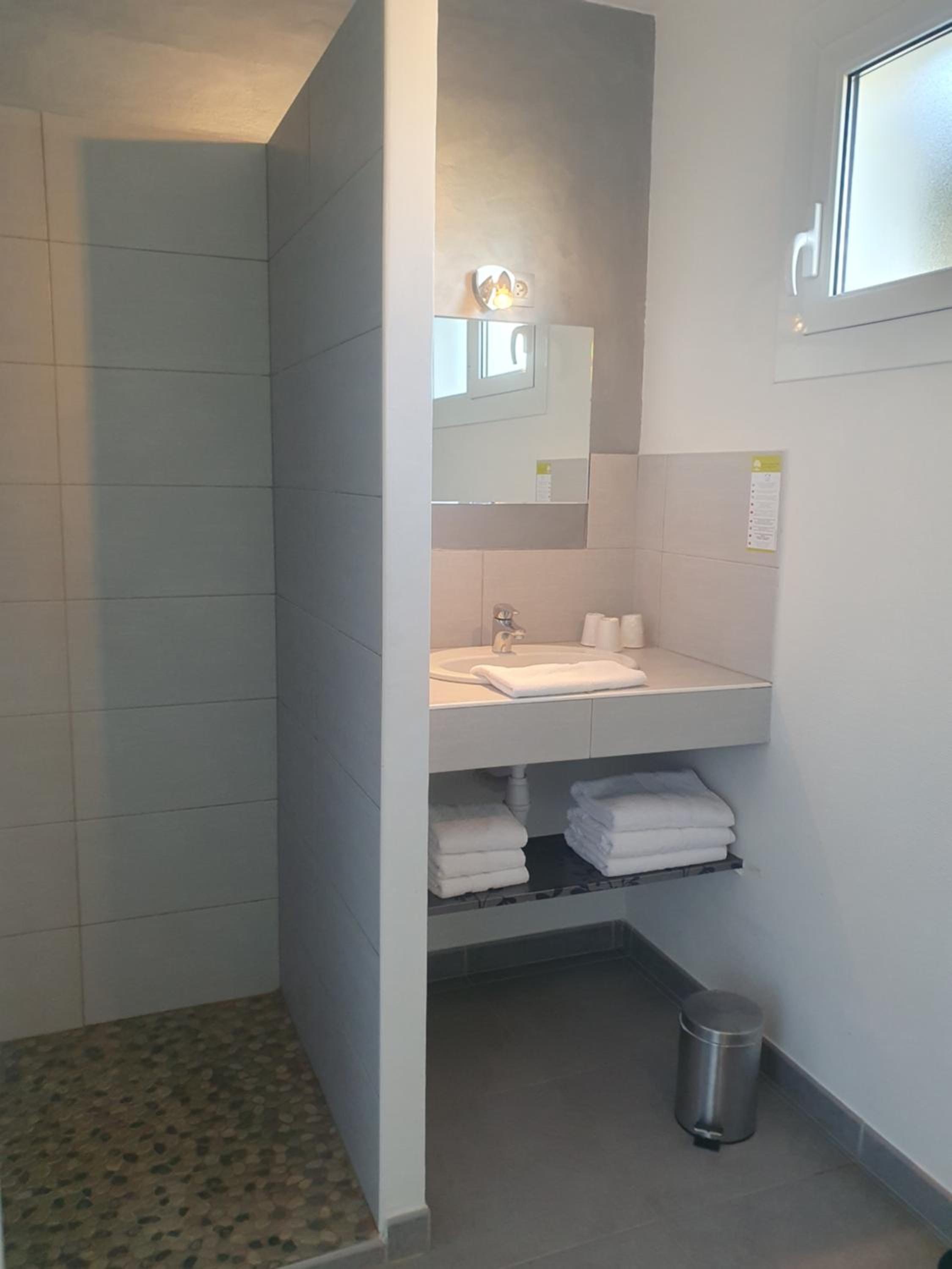 Comfort Triple Room - Photo 7