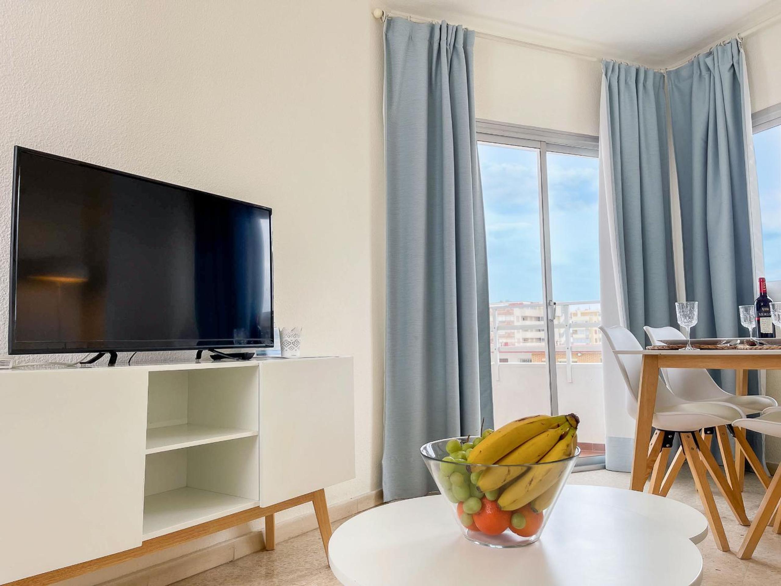 Apartamento de una habitación con vista al mar superior.