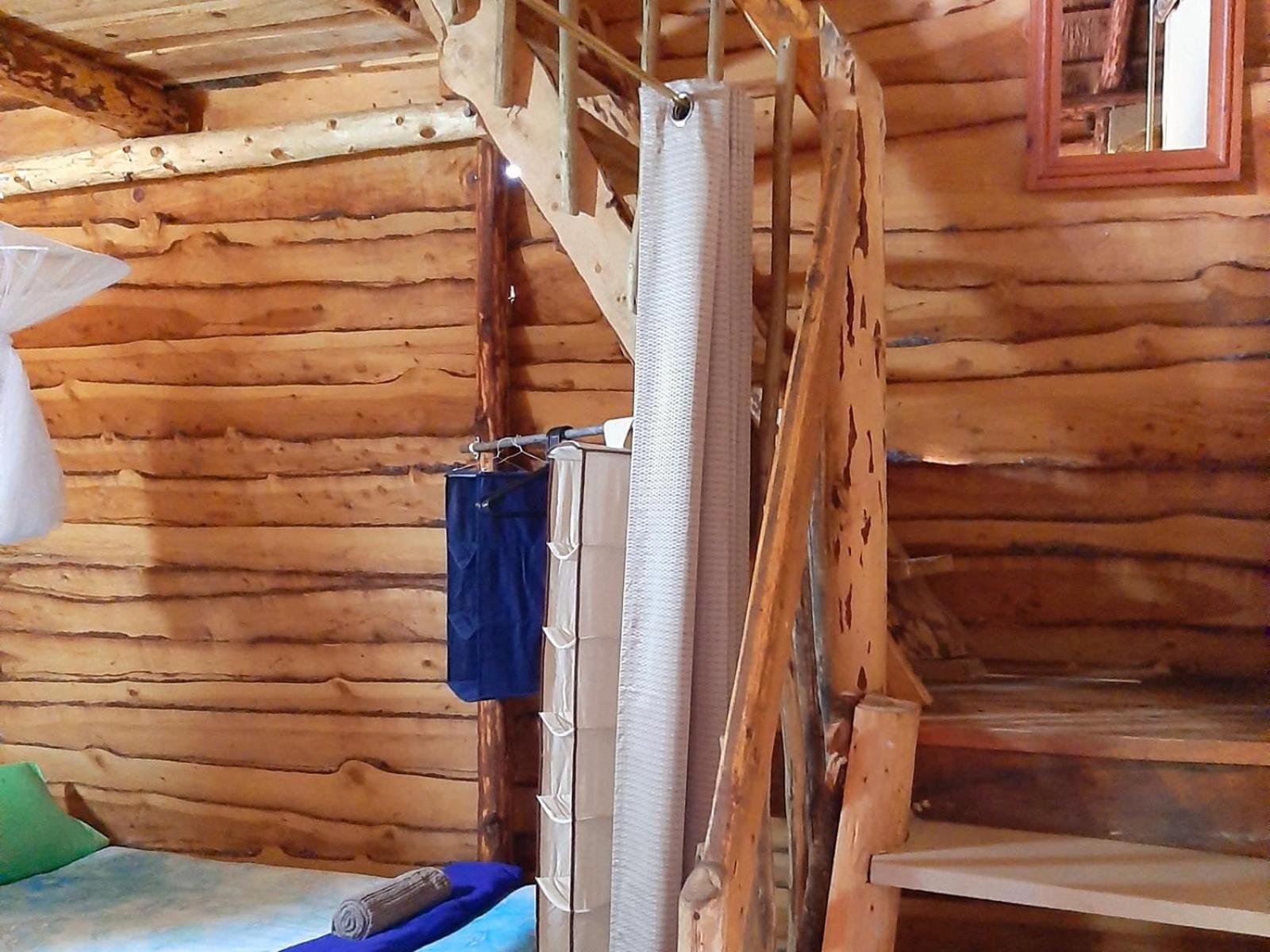 Economy Cabin - Photo 11