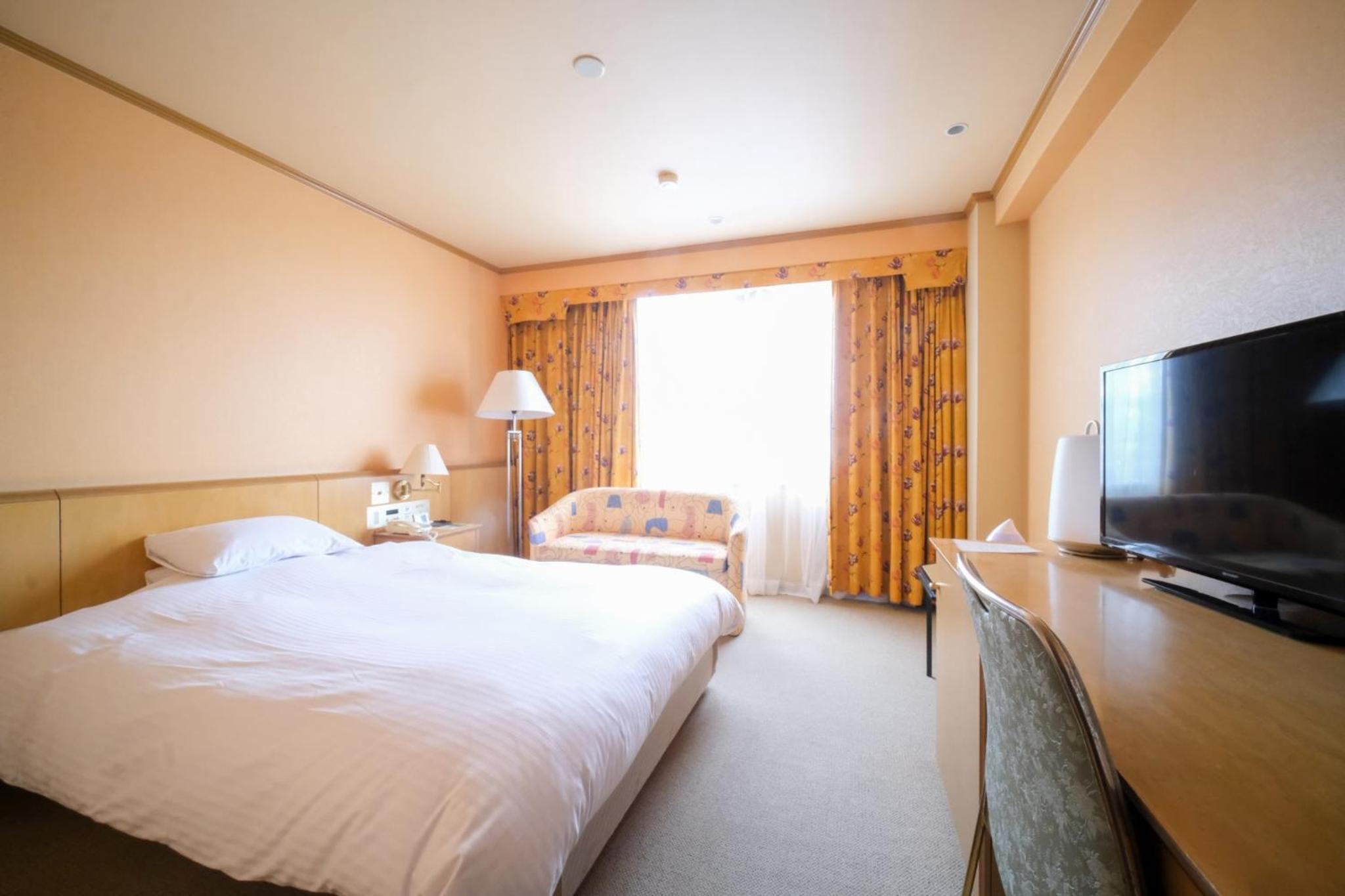 Standard Double Room - Non-Smoking - Photo 2