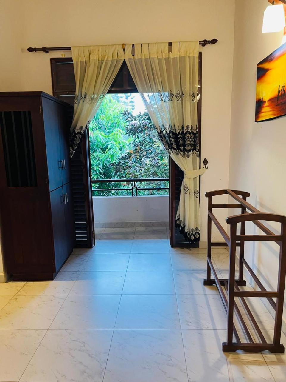 Deluxe Double Room with Balcony photo 2