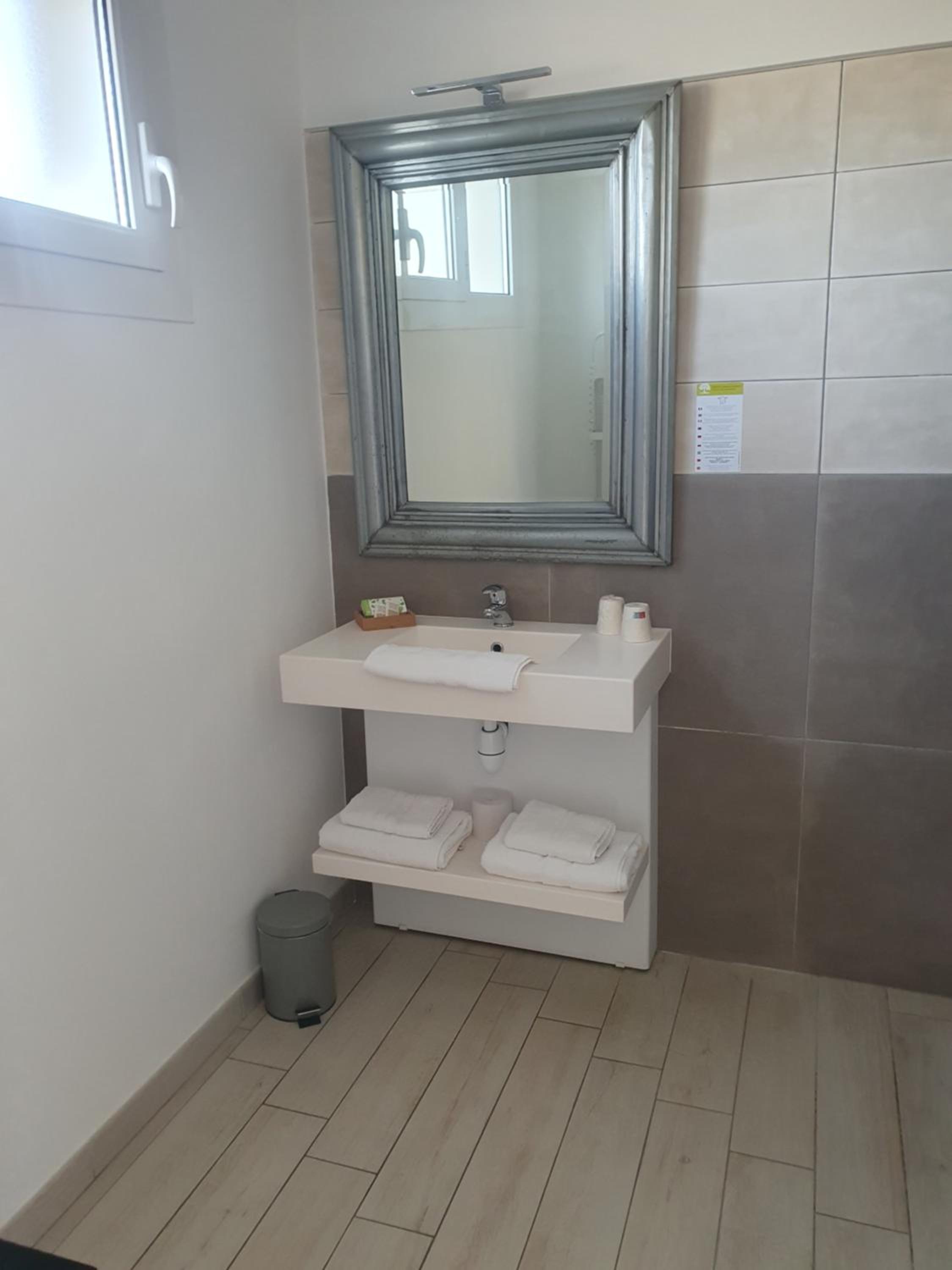 Superior Double Room - Photo 26