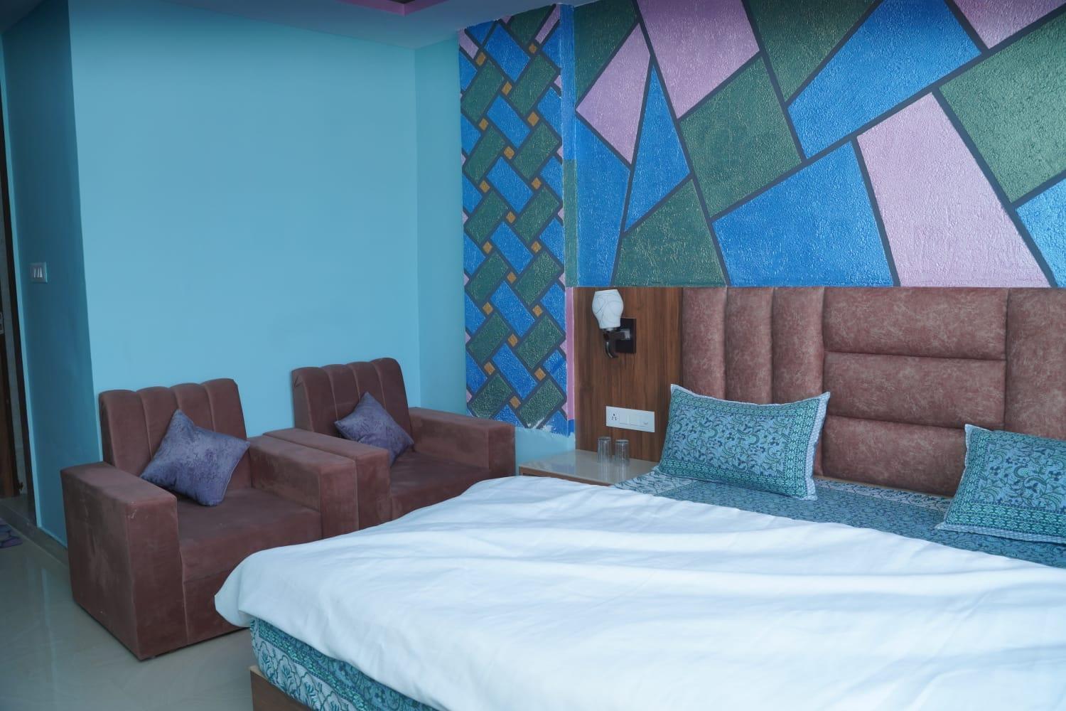 Deluxe Room - Photo 13