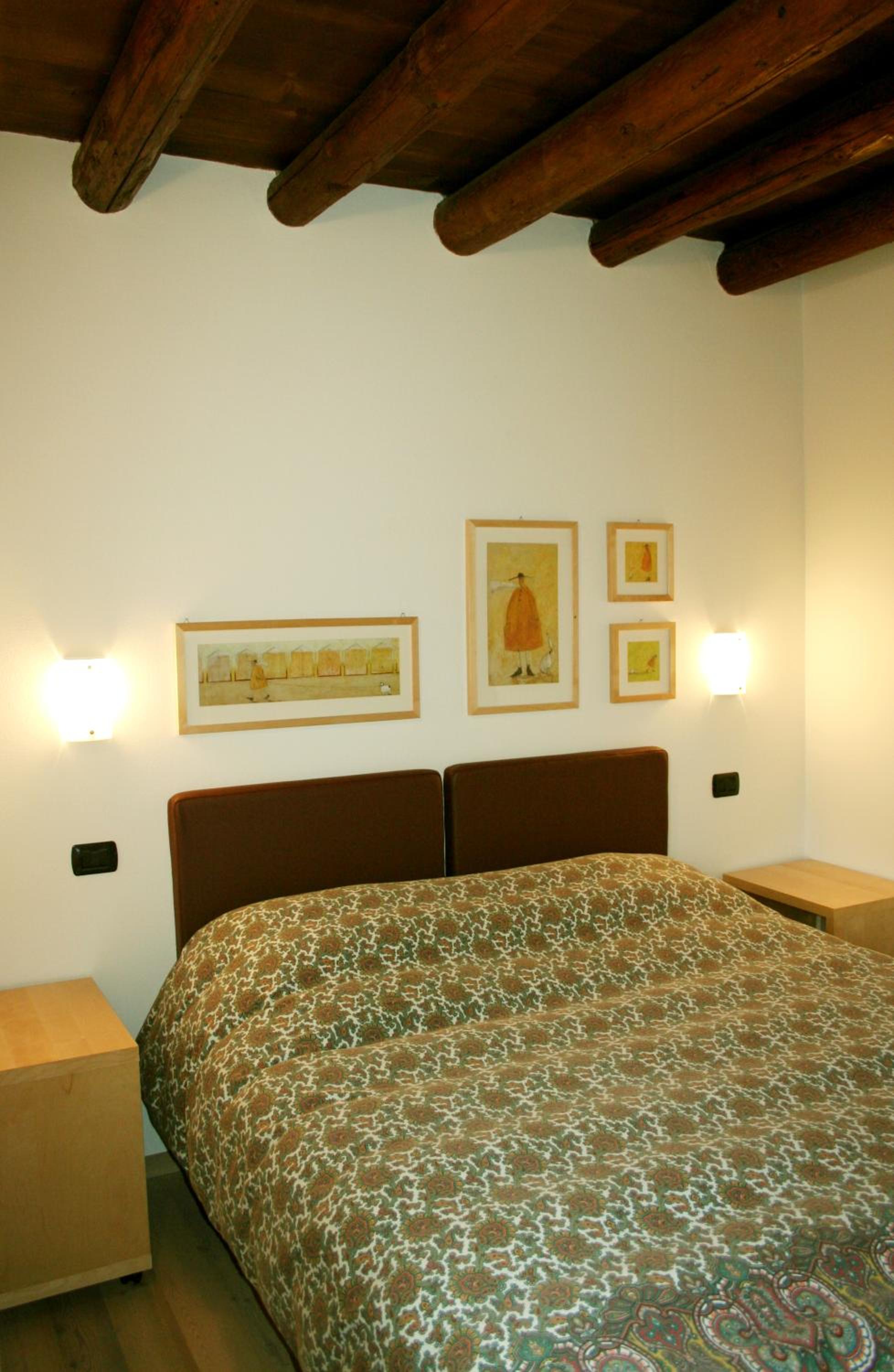 Double or Twin Room with Private Bathroom photo 1