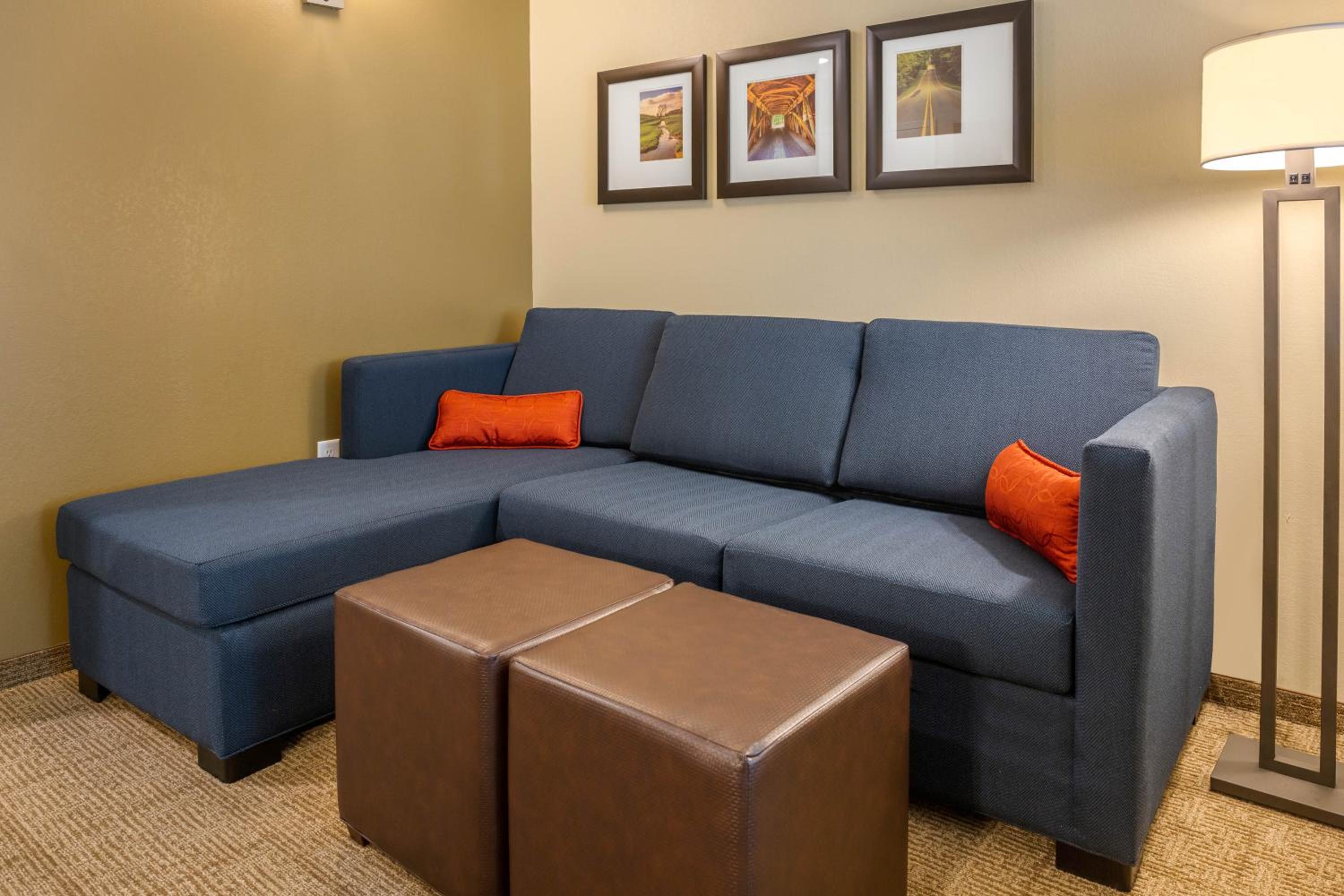 One-Bedroom King Suite - Non-Smoking - Photo 3