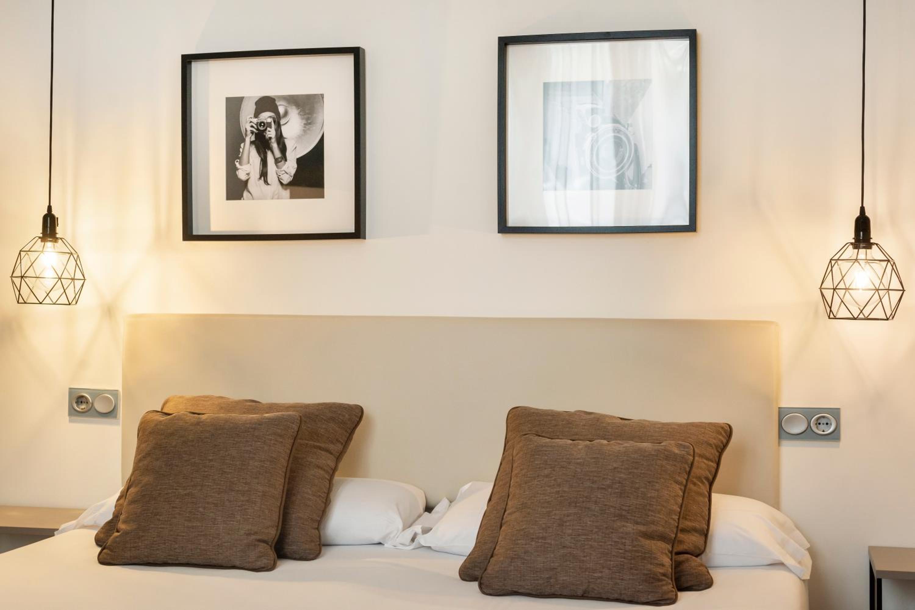 Double Room - Photo 26