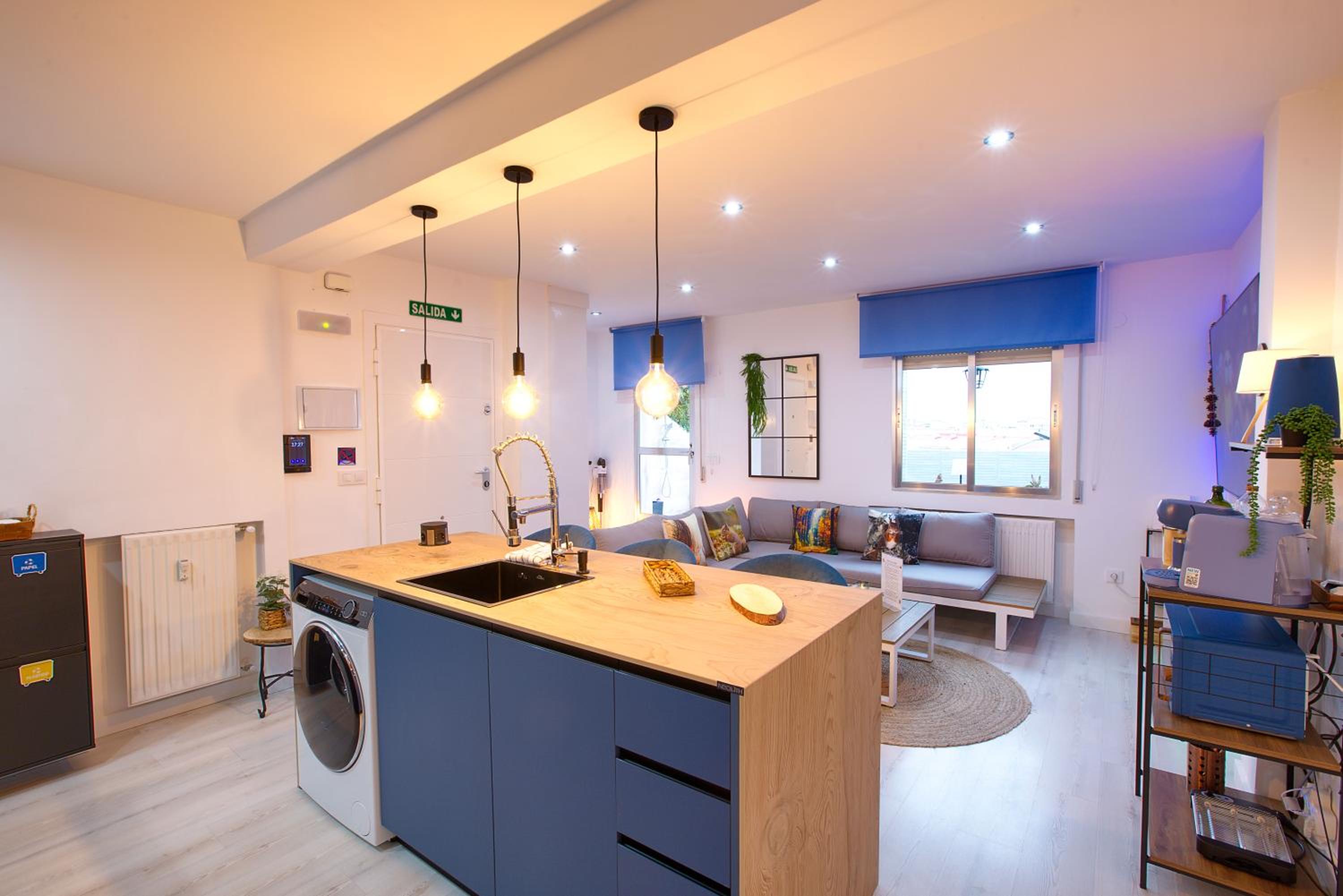 Penthouse Apartment photo 2