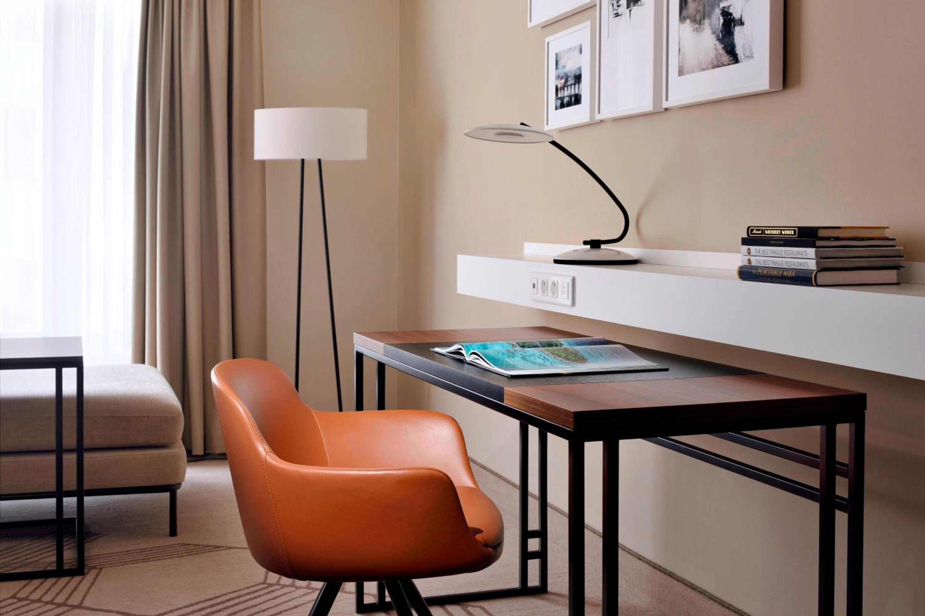 Deluxe Guest room, 1 King