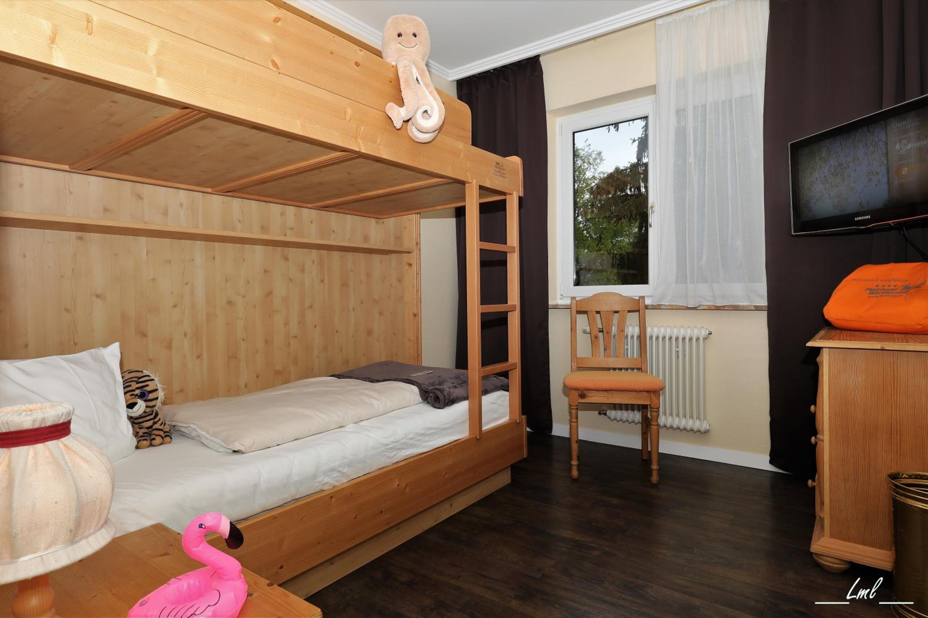 Superior Suite with Sea View - Photo 8