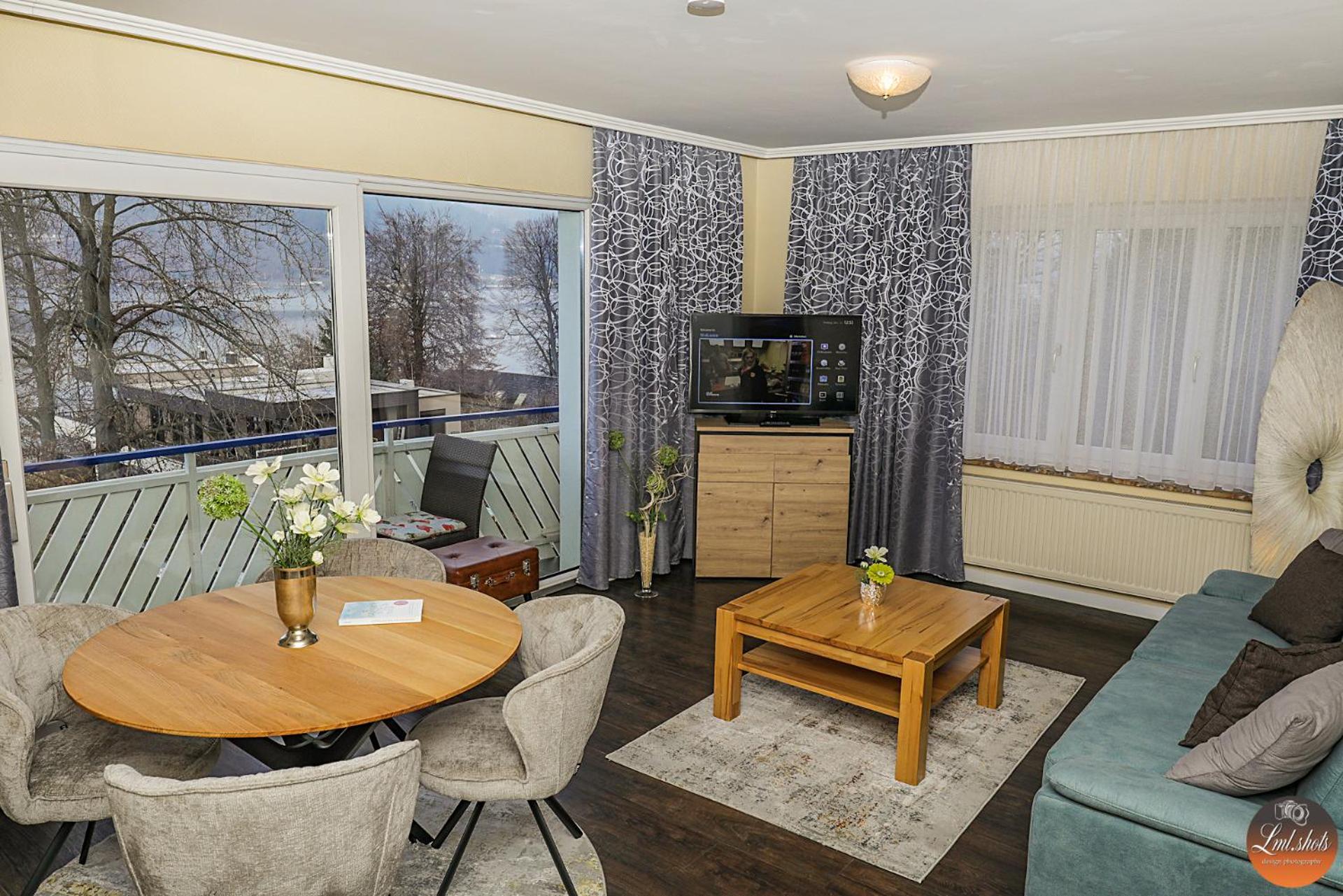 Superior Suite with Sea View - Photo 3