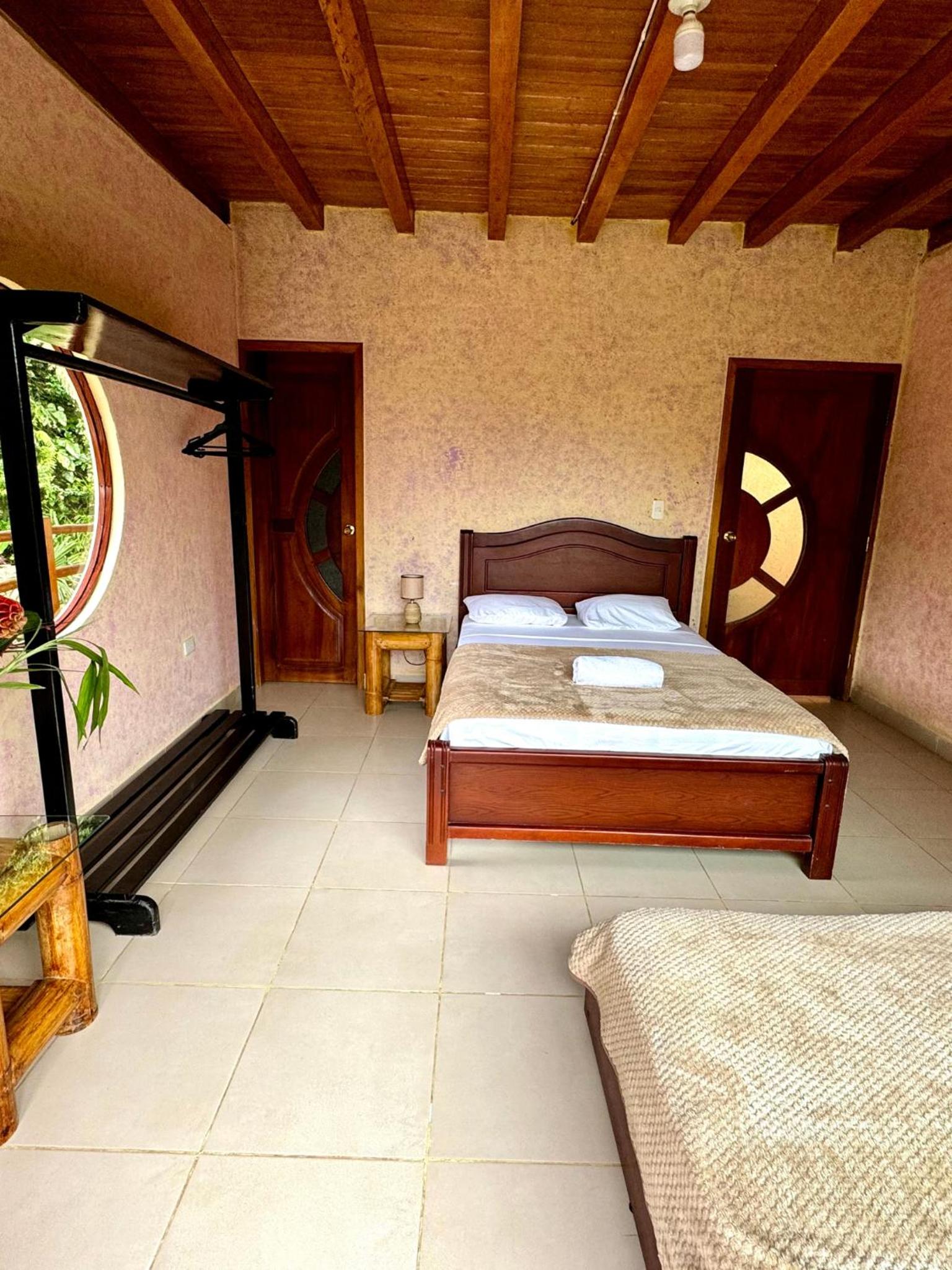 Deluxe Double Room with Shower photo 1